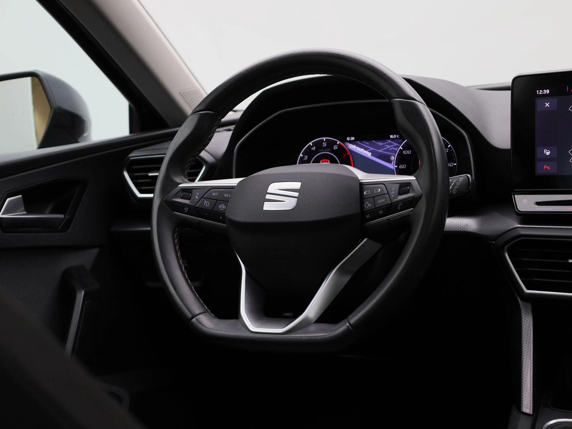 SEAT-Leon-image-34