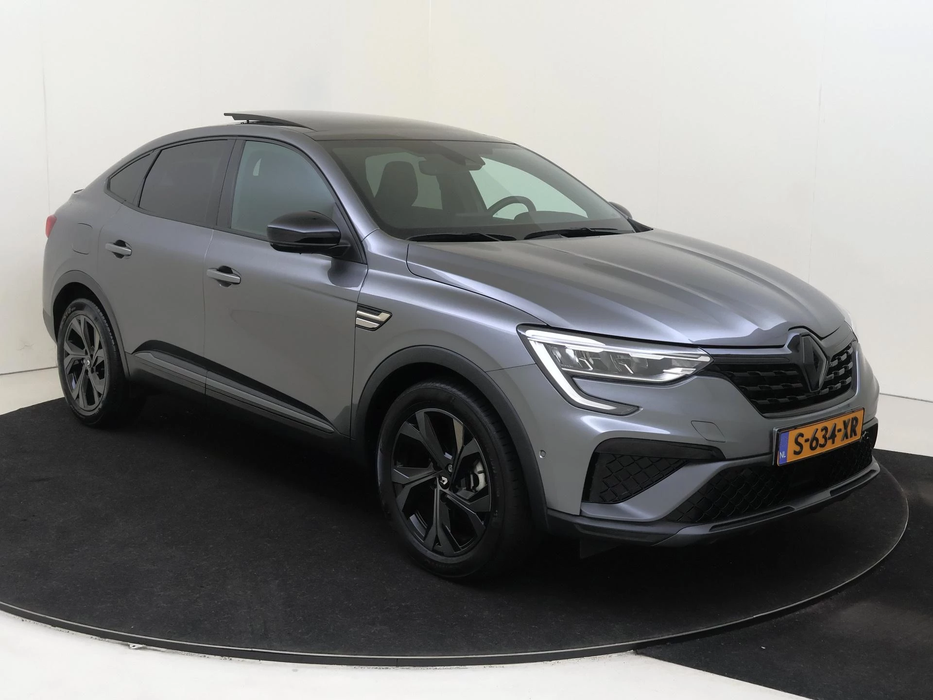 Renault-Arkana-image-1