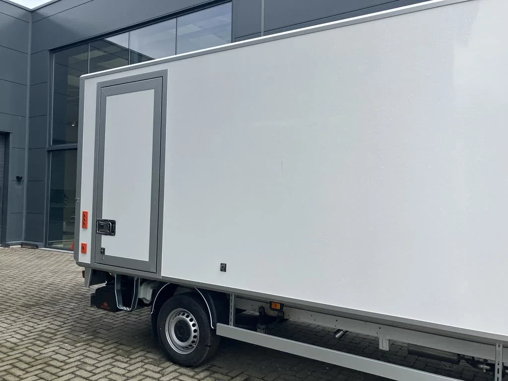 Volkswagen-Crafter-image-8