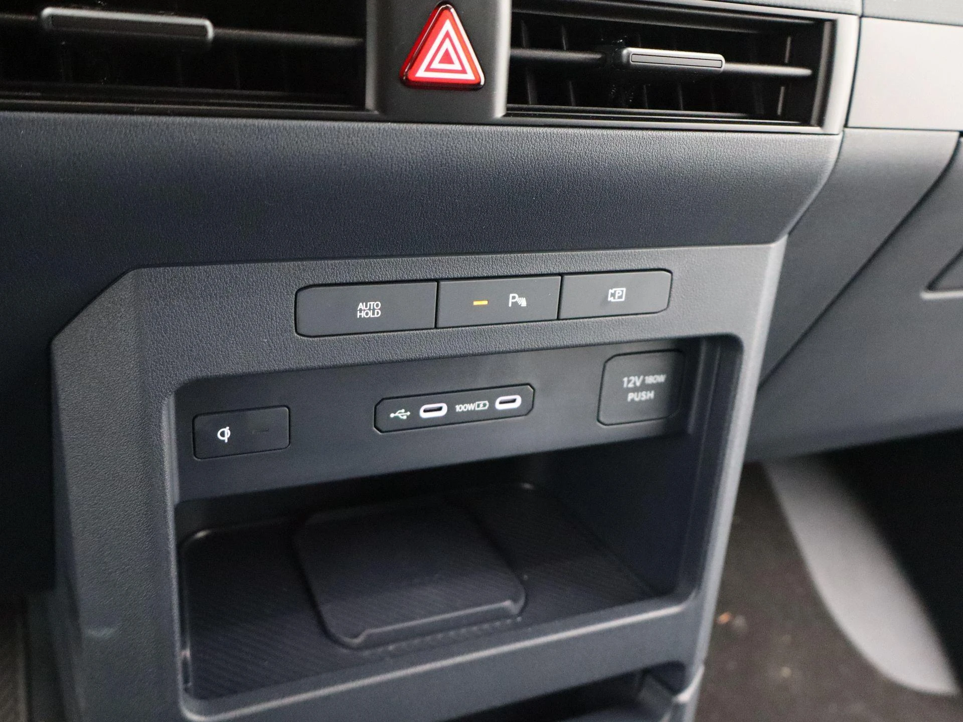 Kia-PV5-image-14