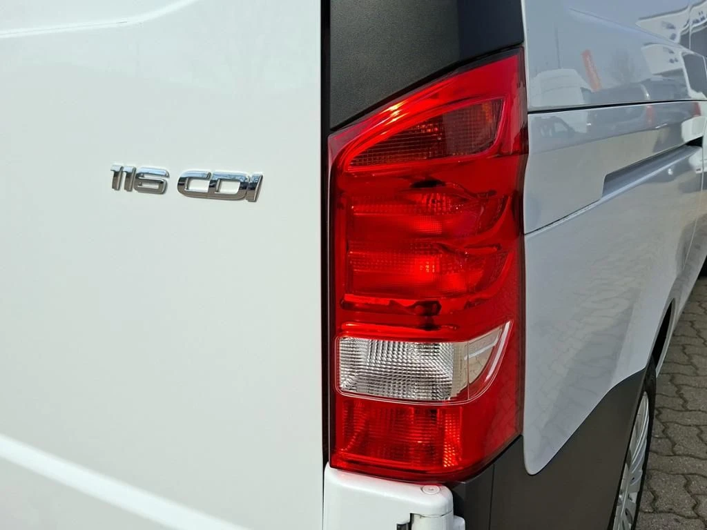 Mercedes-Benz-Vito 116-image-12