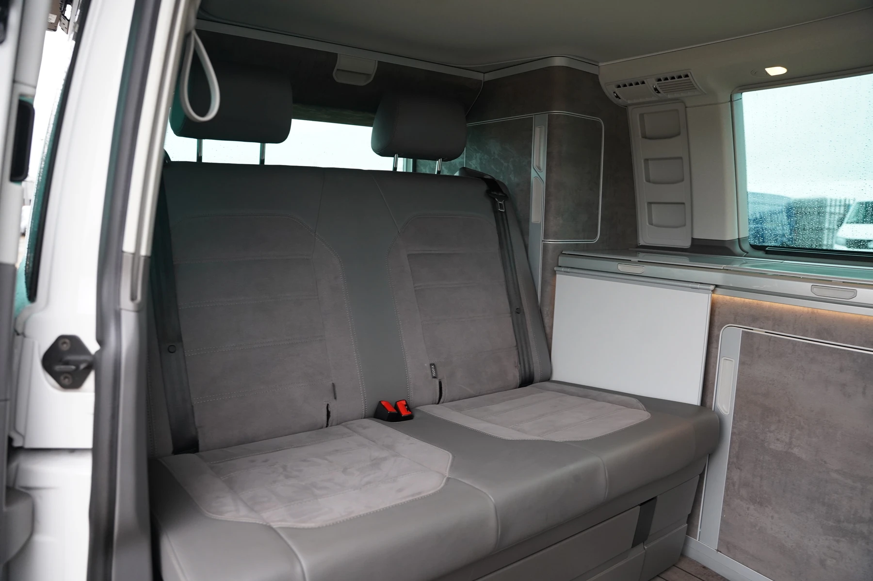Volkswagen-California-image-10
