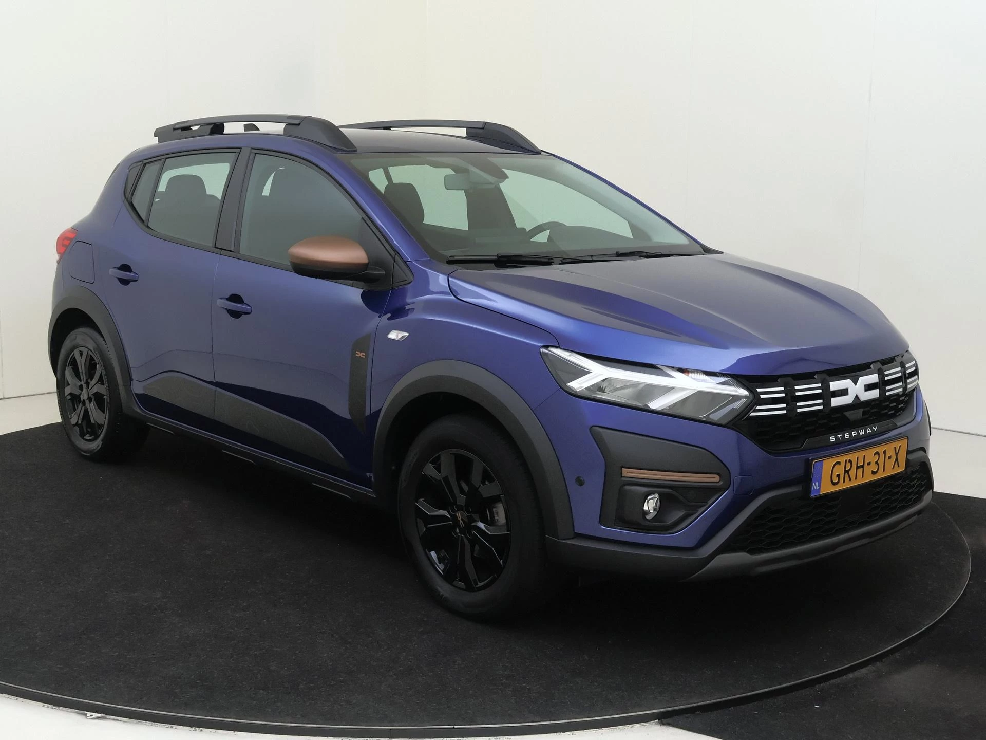 Dacia-Sandero Stepway-image-1