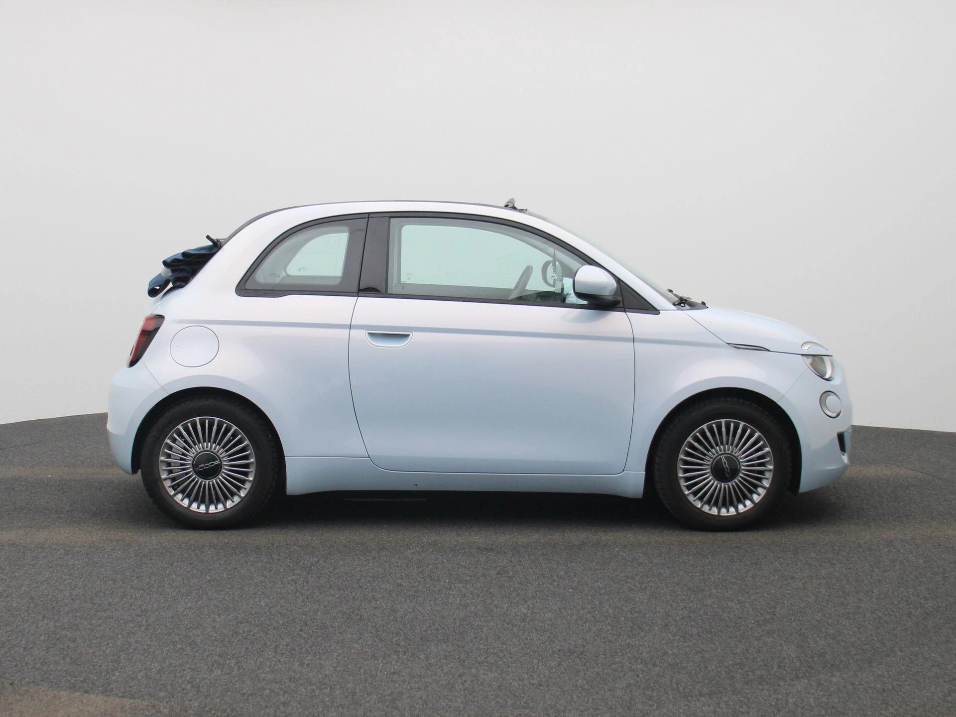 Fiat-500C-image-5