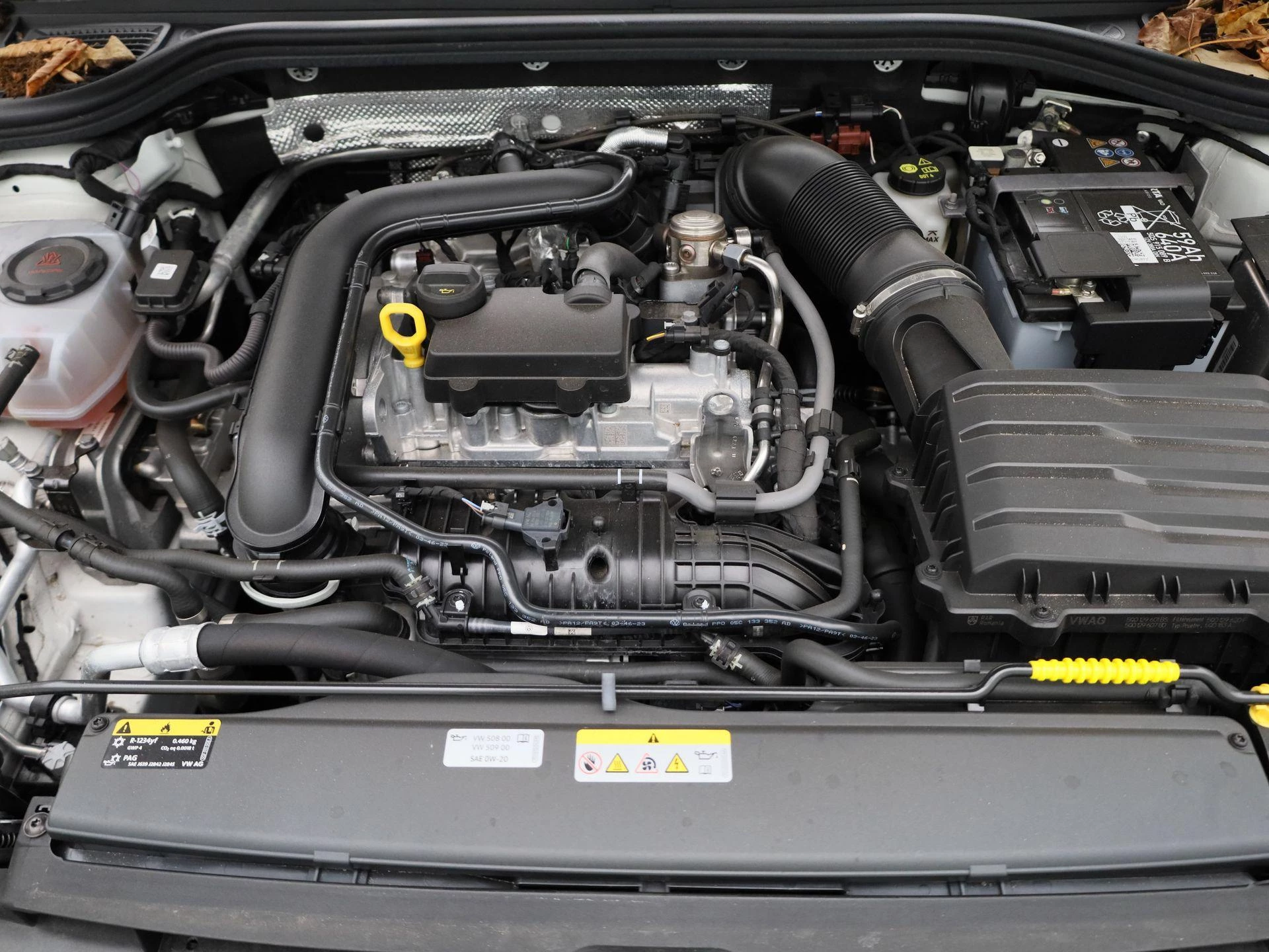 Volkswagen-Golf-image-37