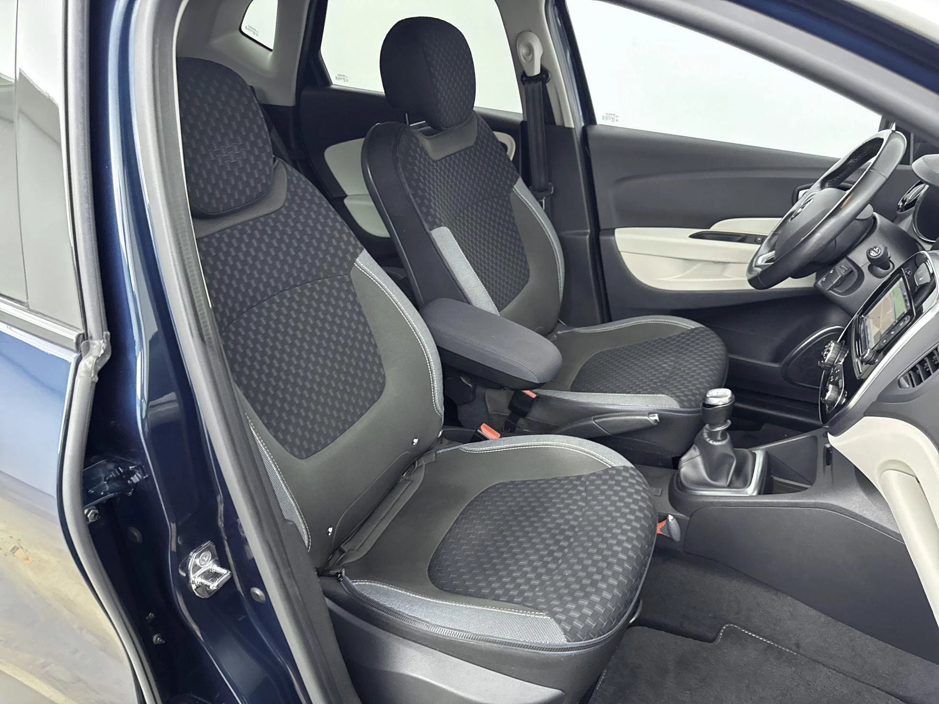 Renault-Captur-image-26