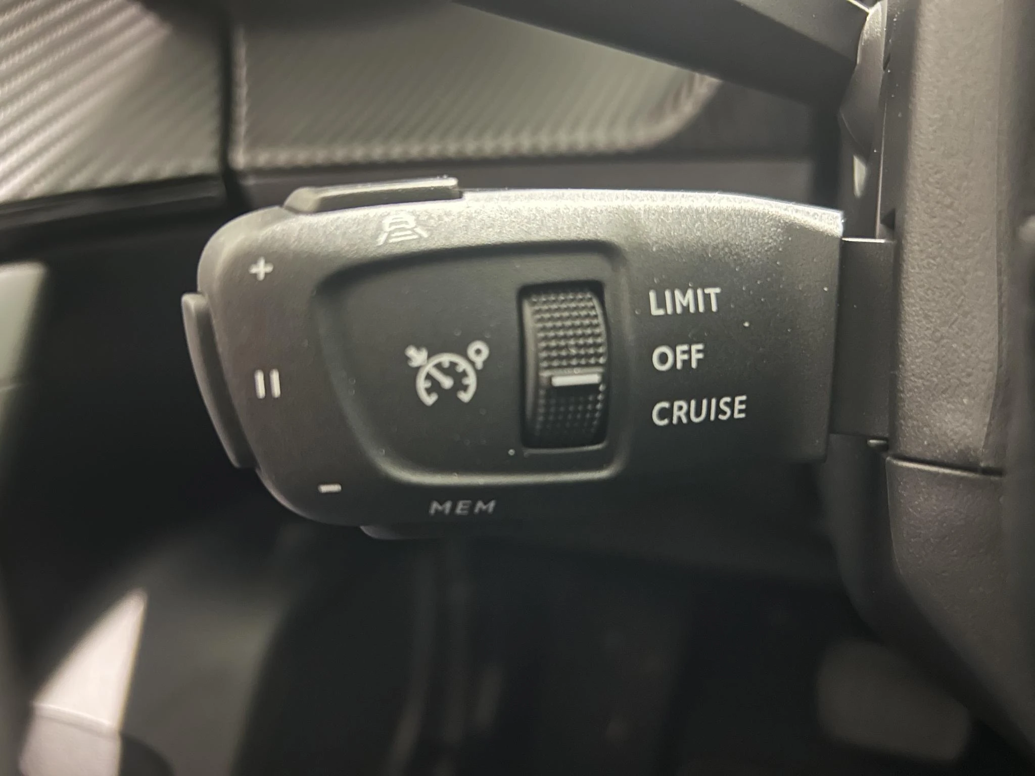 Peugeot-2008-image-13