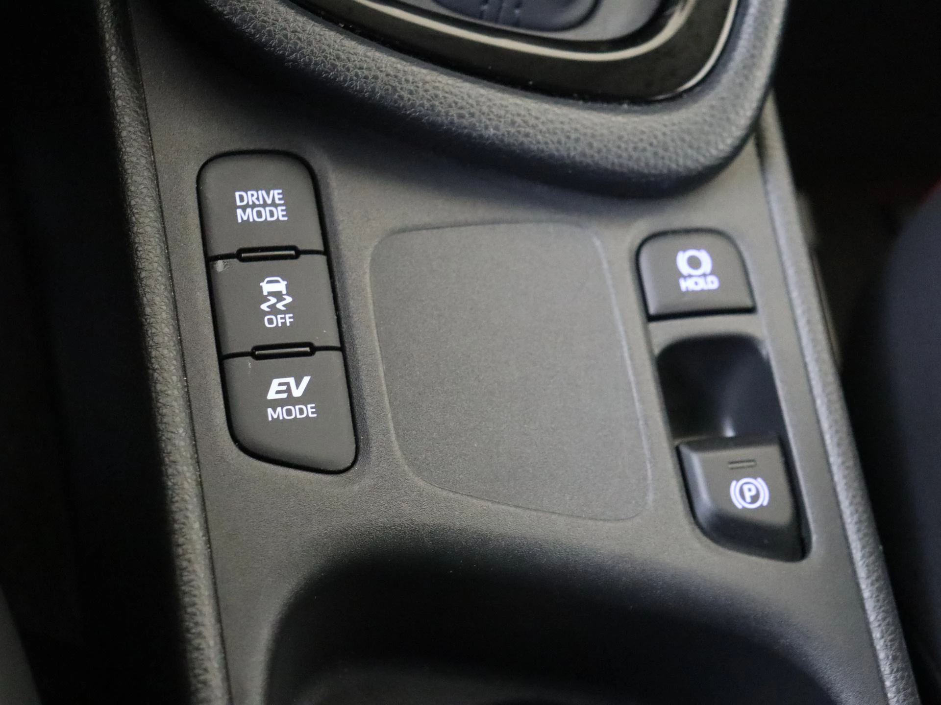 Toyota-Yaris-image-22