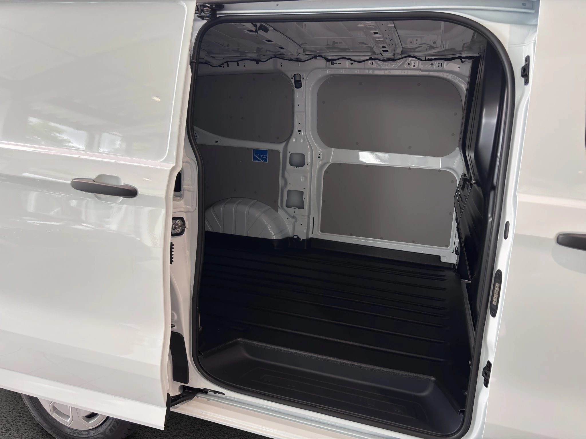 Ford Transit Custom Kastenwagen Trend 280 L1 2.0 l EcoBlue . 6-Gang. Frontantrieb. MJ 2026.00