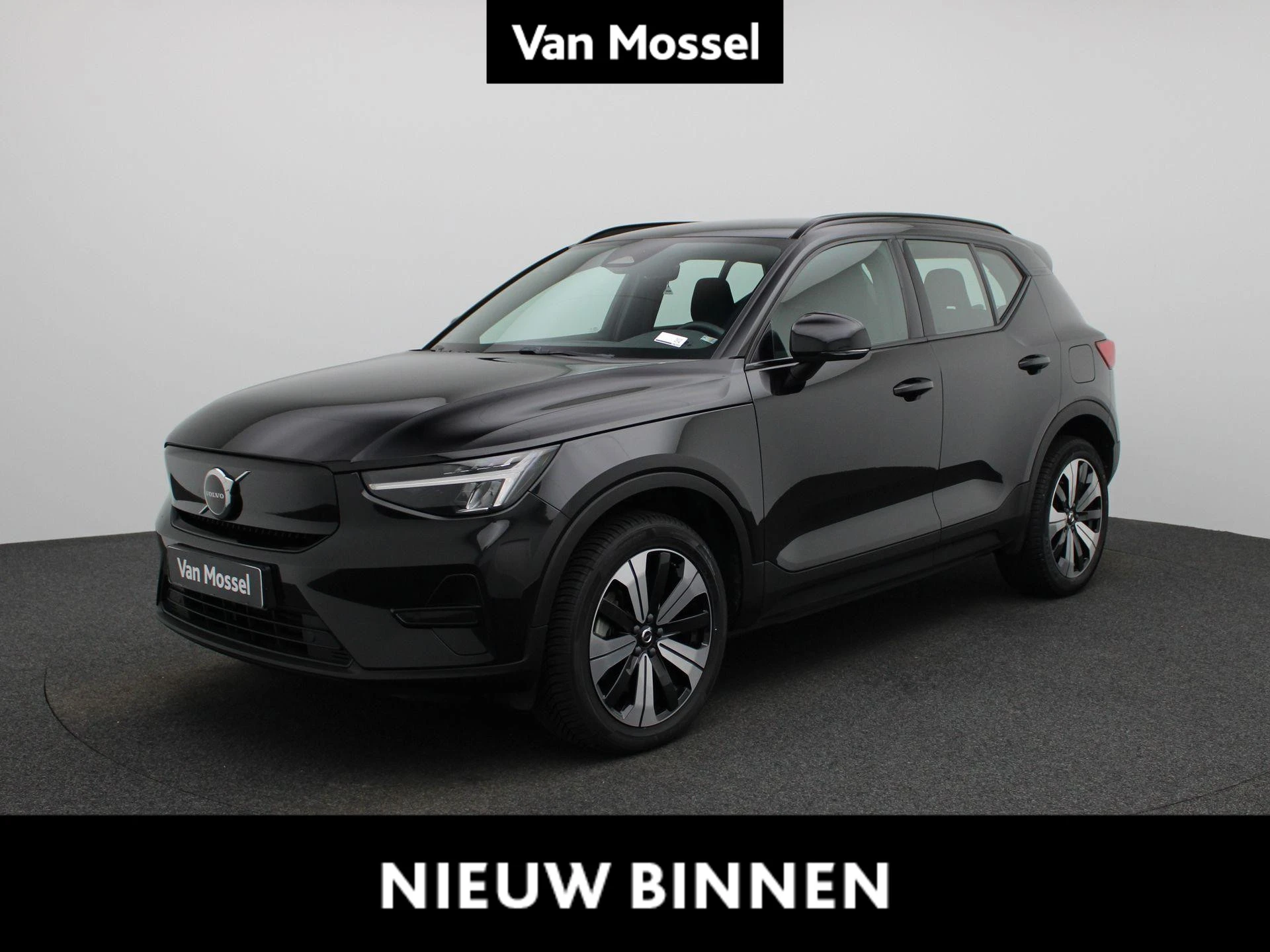 Volvo-XC40-image-0