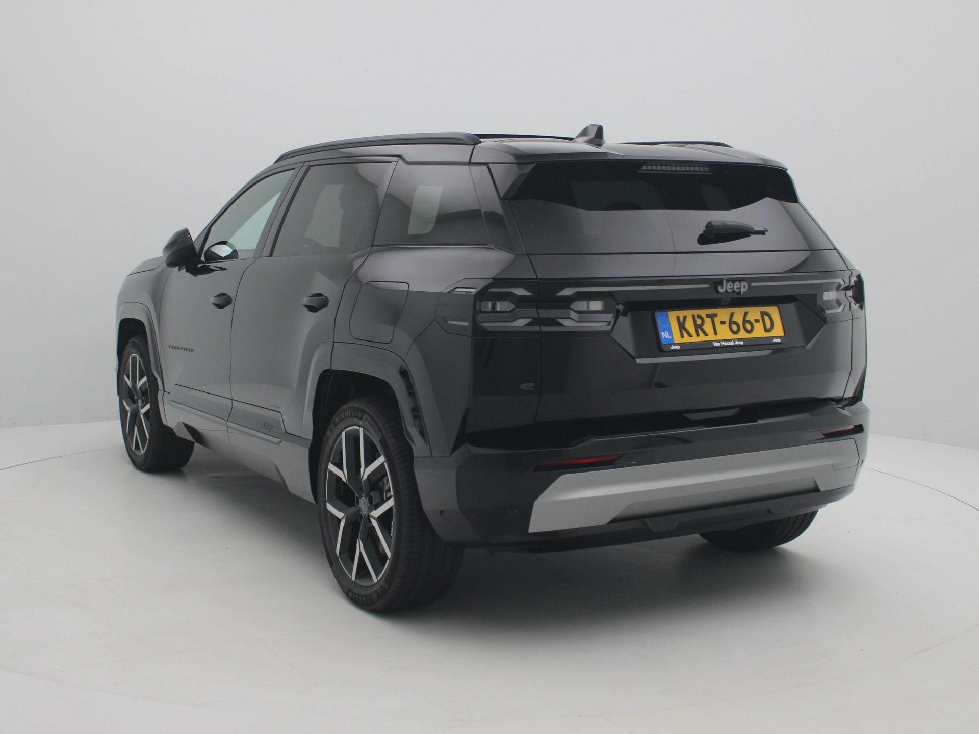 Jeep-Compass-image-1