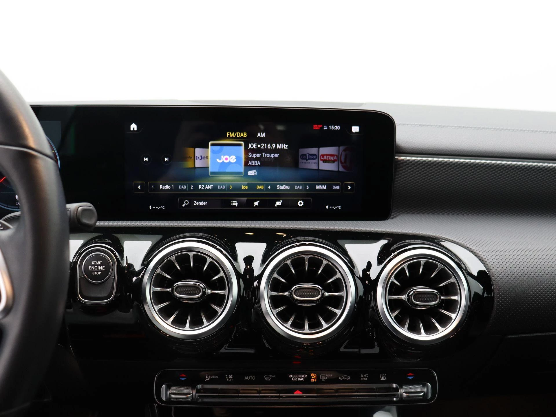 Mercedes-Benz CLA 250 e Shooting Brake + LEDER + LED + CAMERA +