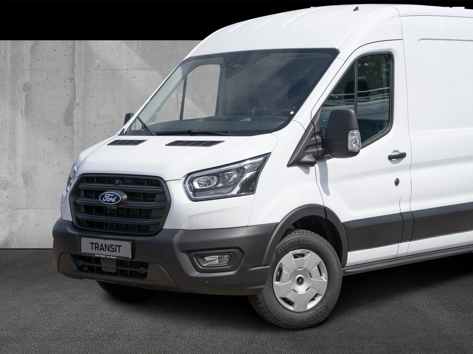 Ford Transit 350 L3 H2 Kastenwagen LKW Trend 2.0L EcoBlue 96kW (130PS). 6 Gang-Schaltgetriebe. Frontantri