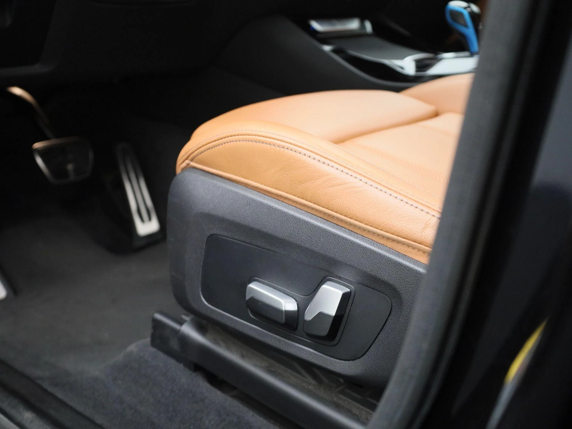 BMW-iX3-image-34
