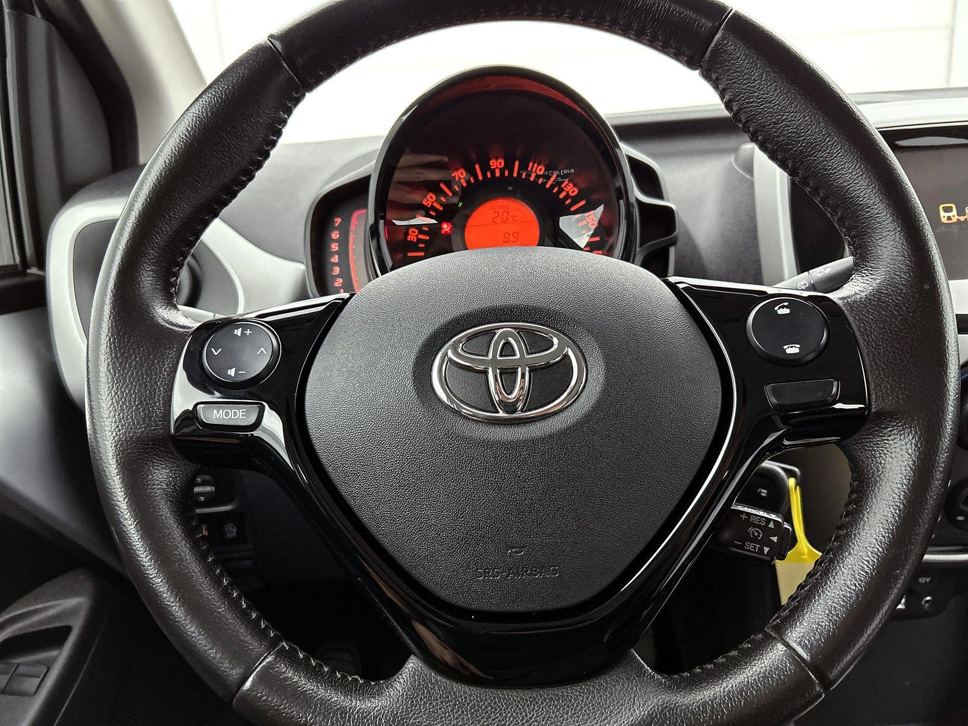 Toyota Aygo 1.0 VVT-i x-play