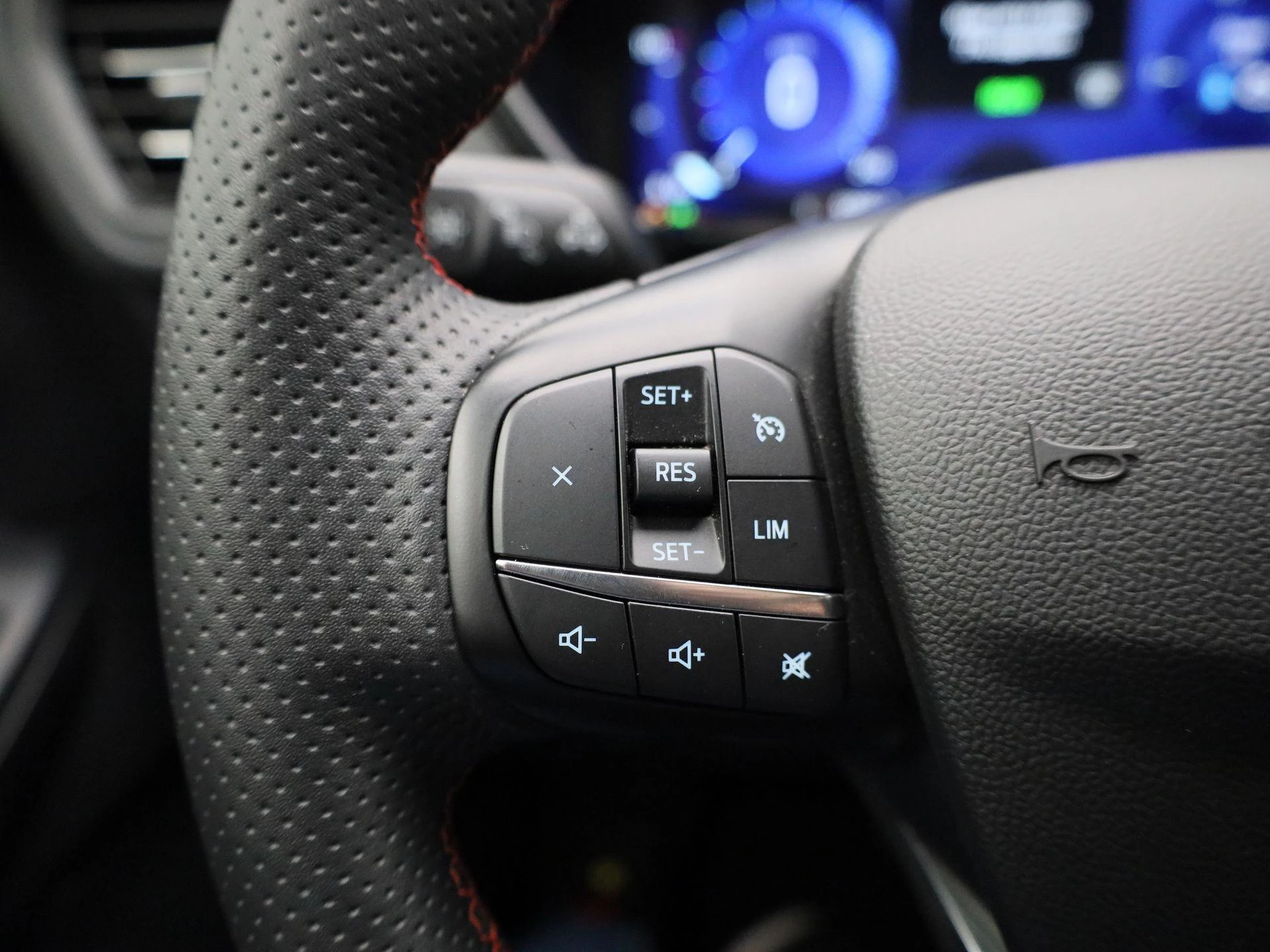 Ford-Kuga-image-21