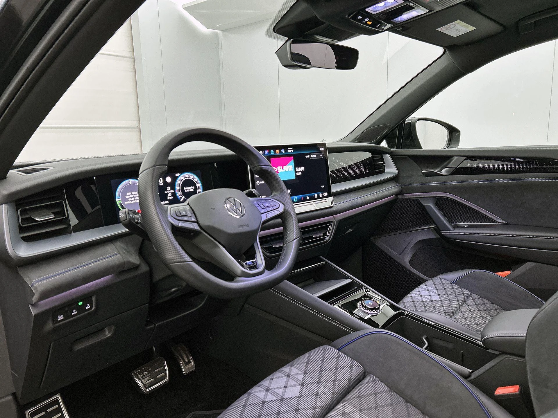 Volkswagen Tayron 1.5 eHybrid R-Line Edition