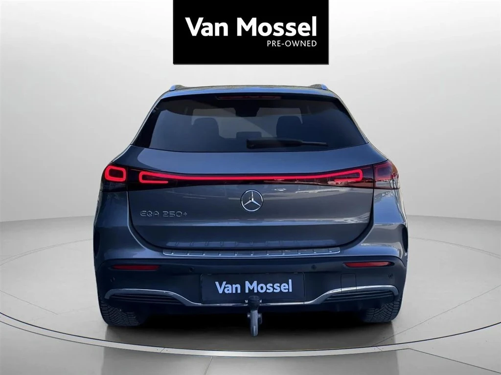 Mercedes-Benz-EQA-image-5