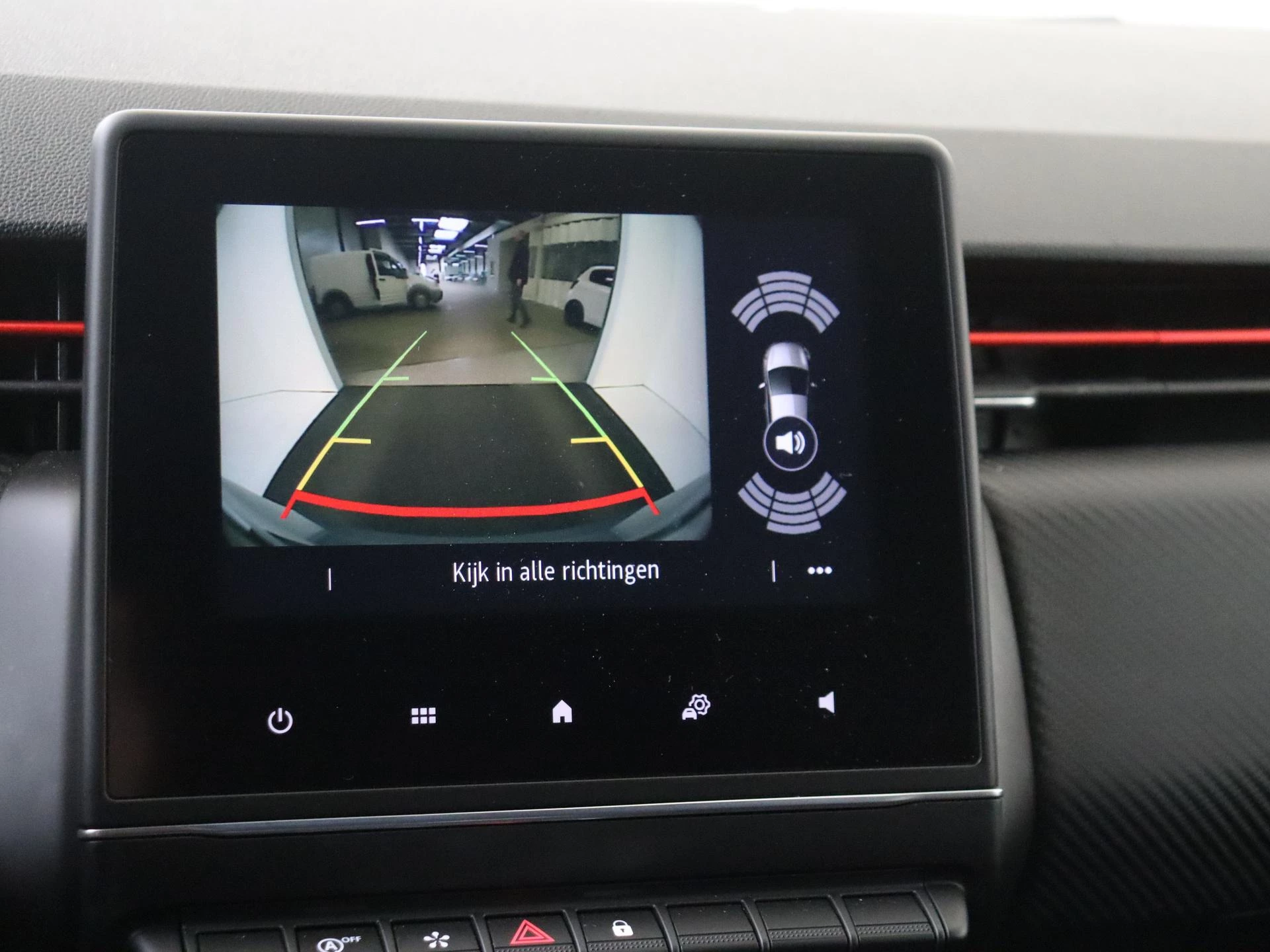 Renault-Clio-image-17