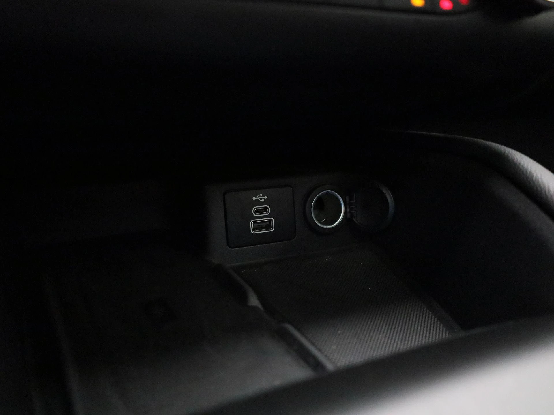 Ford-Kuga-image-28