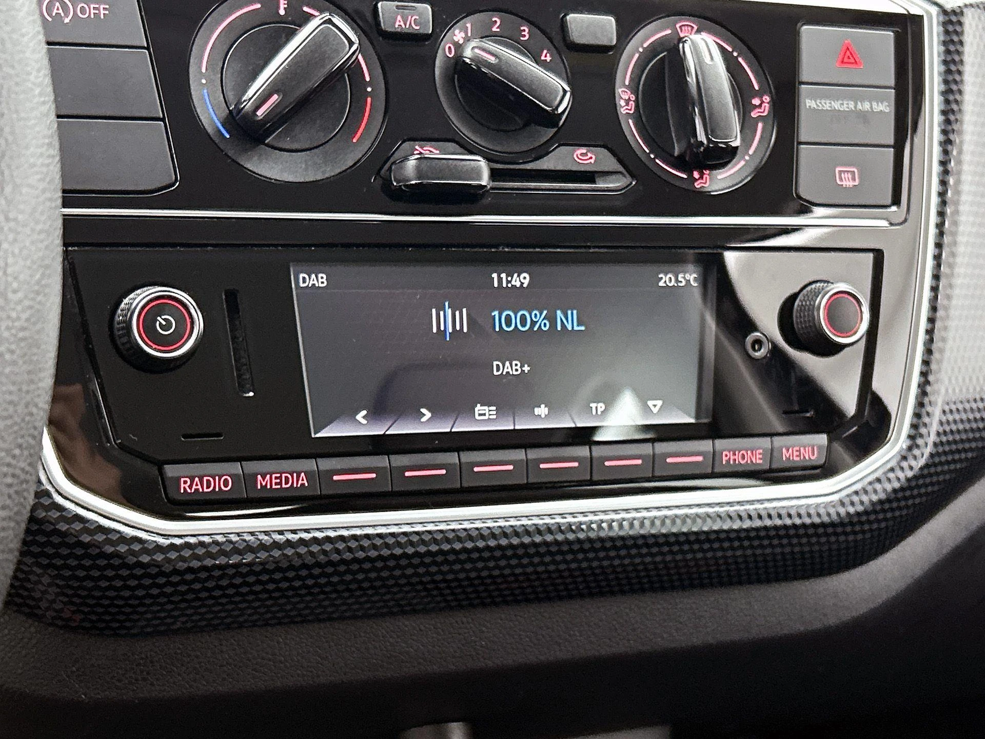 Volkswagen-up!-image-5