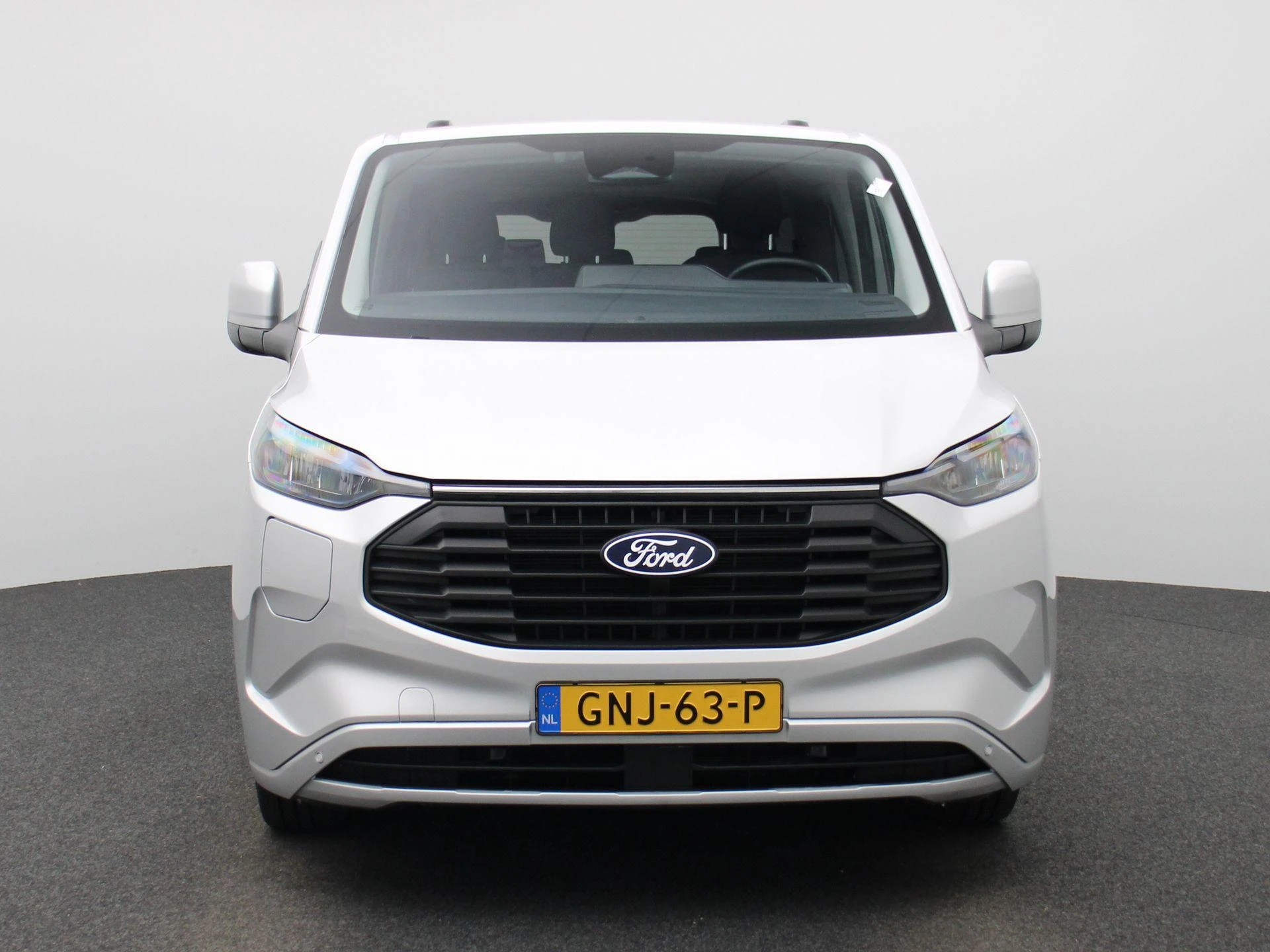 Ford-Transit Custom-image-2