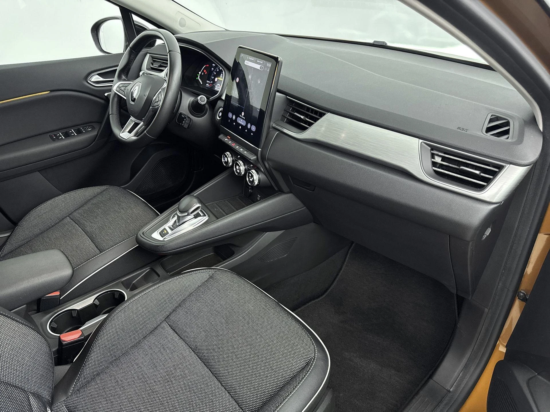 Renault-Captur-image-15