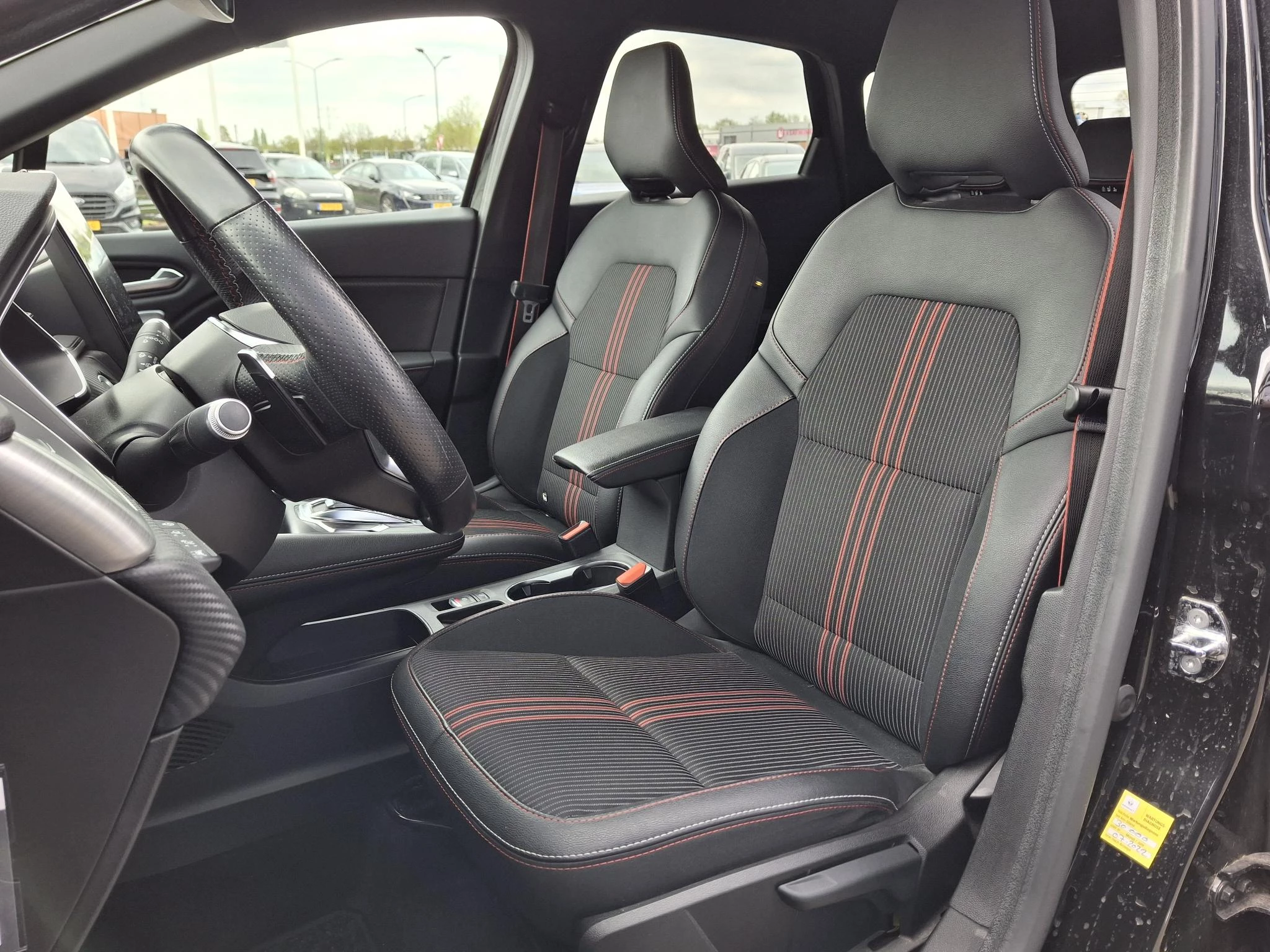 Renault-Captur-image-8