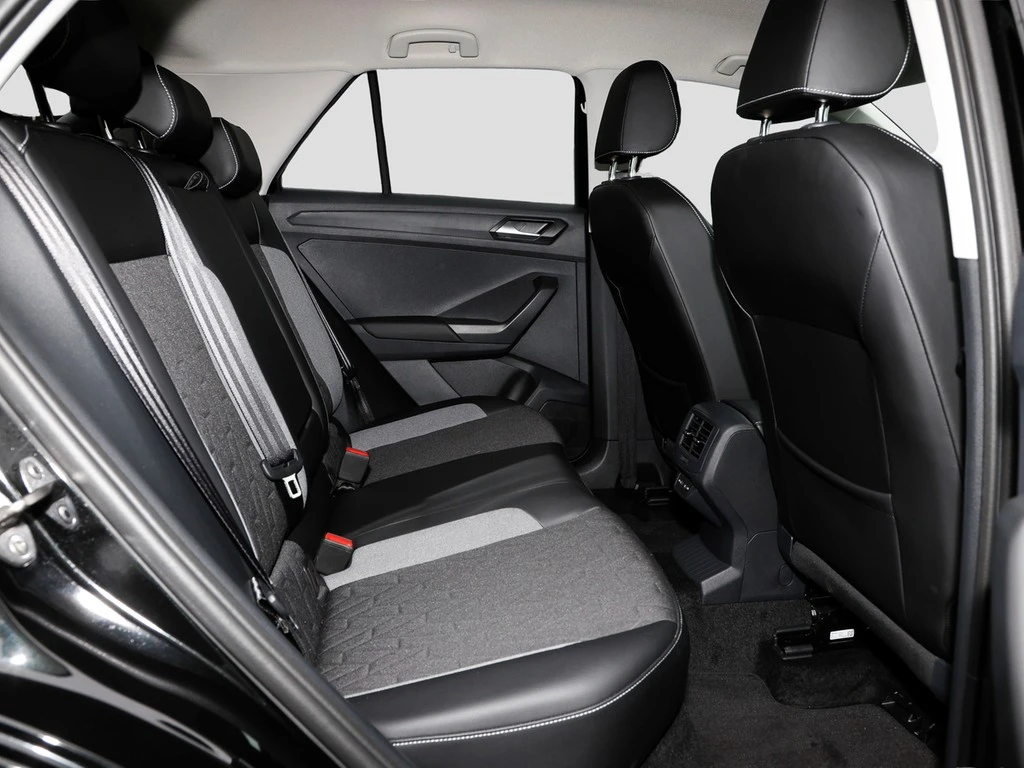 Volkswagen-T-Roc-image-9