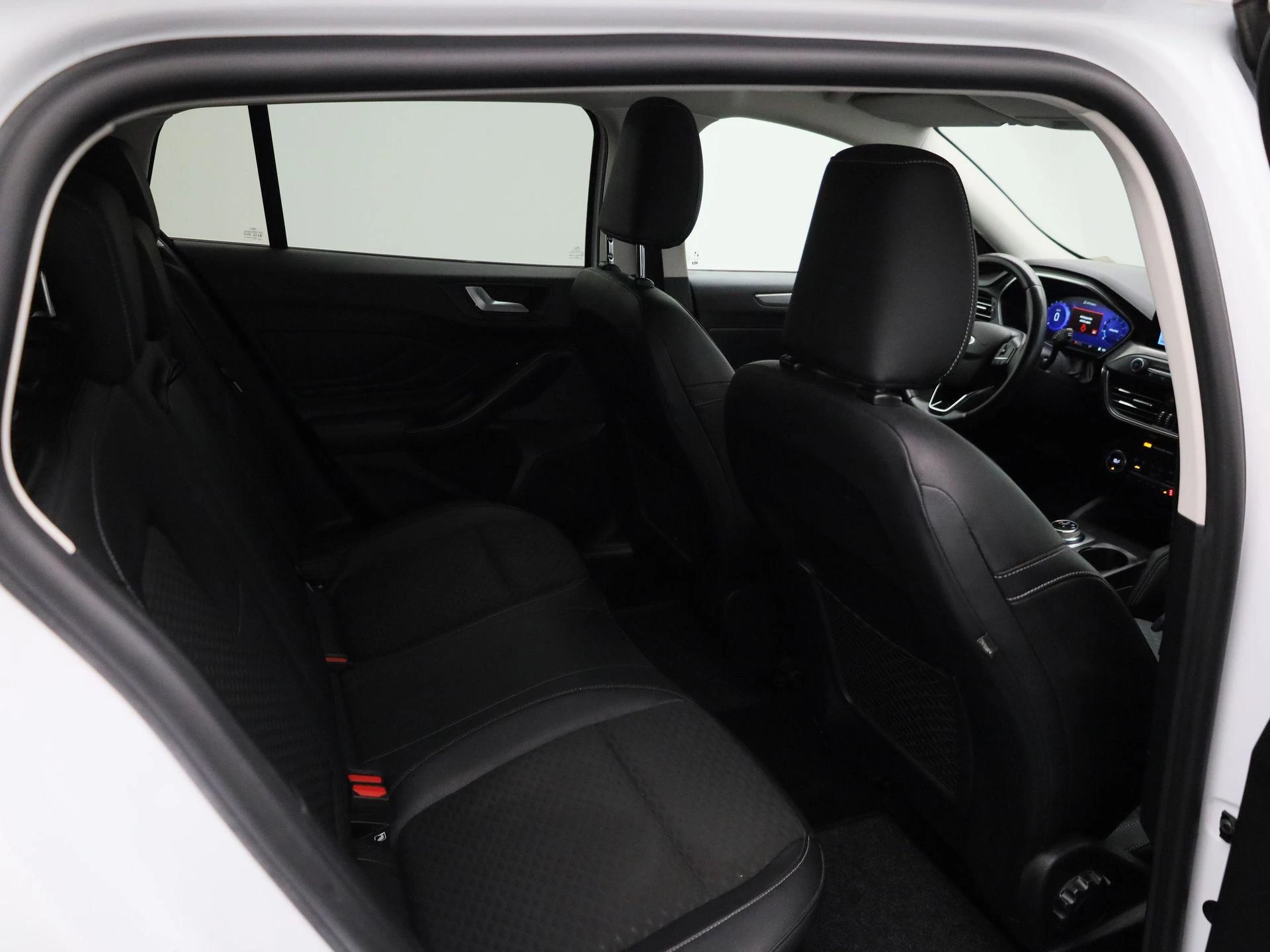 Ford Focus Wagon 1.0 EcoBoost Titanium X Business