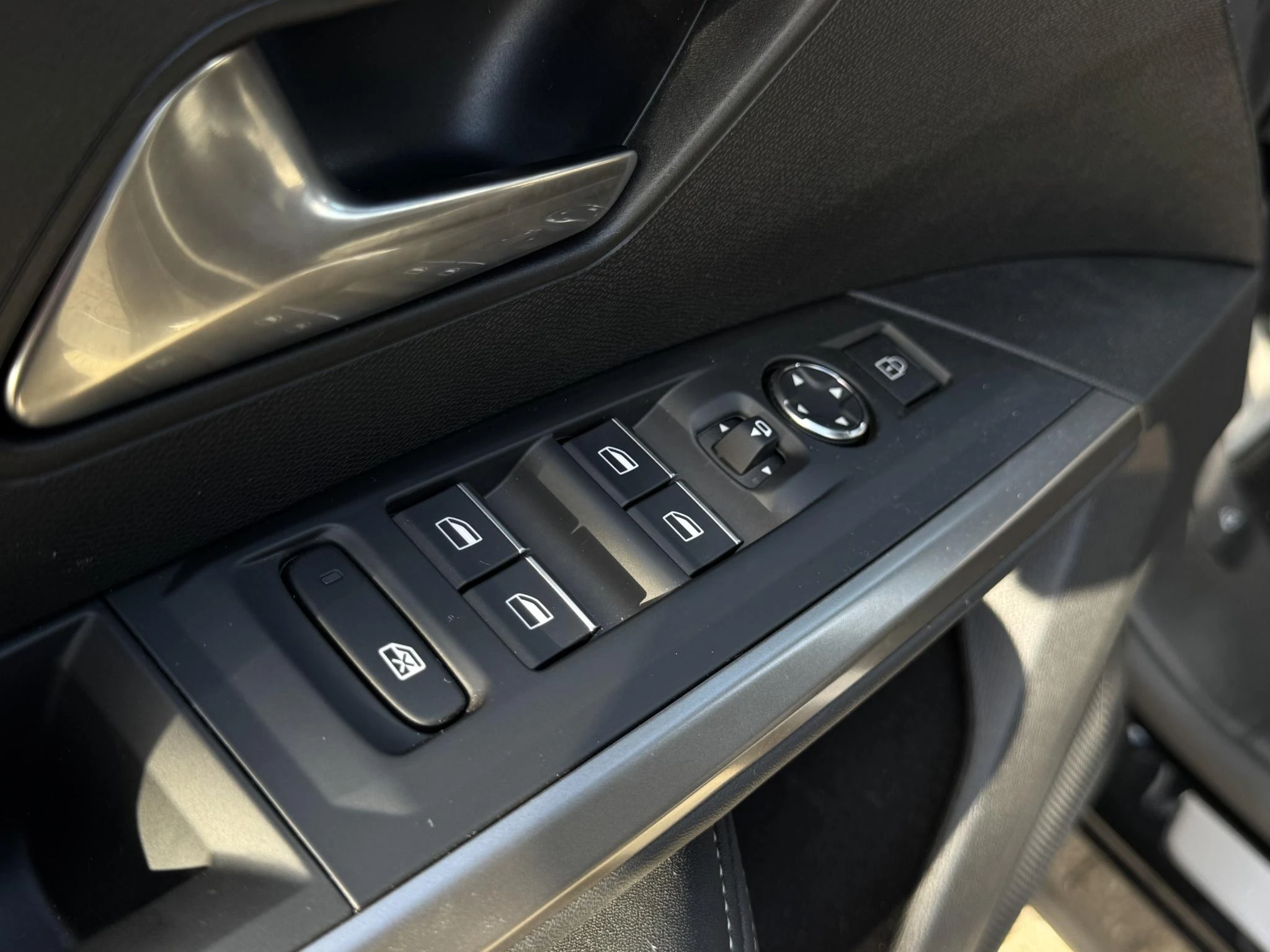 Peugeot-3008-image-9