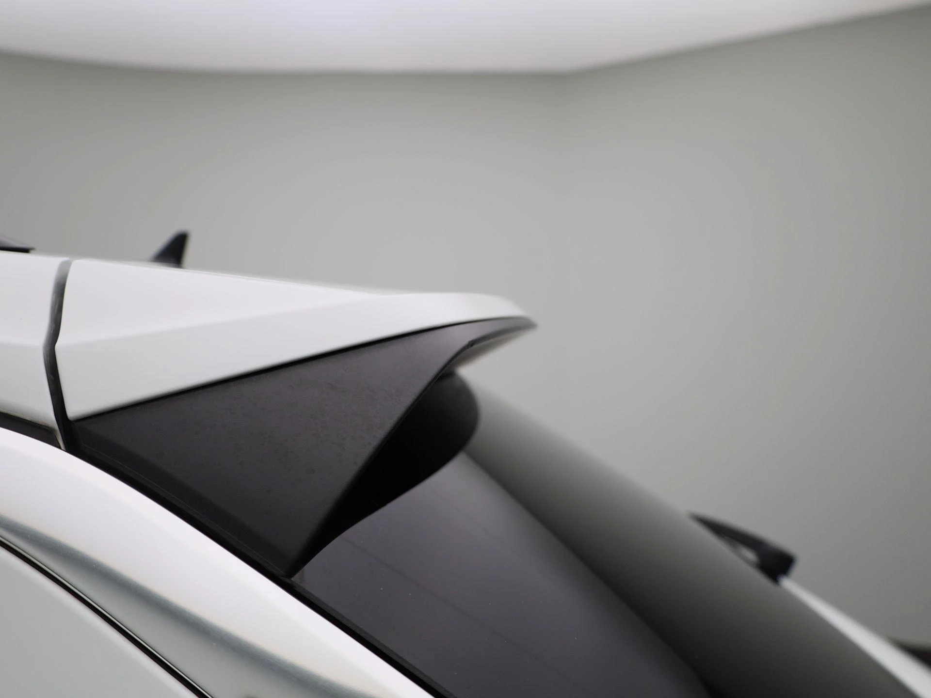 Volkswagen-T-Roc-image-36
