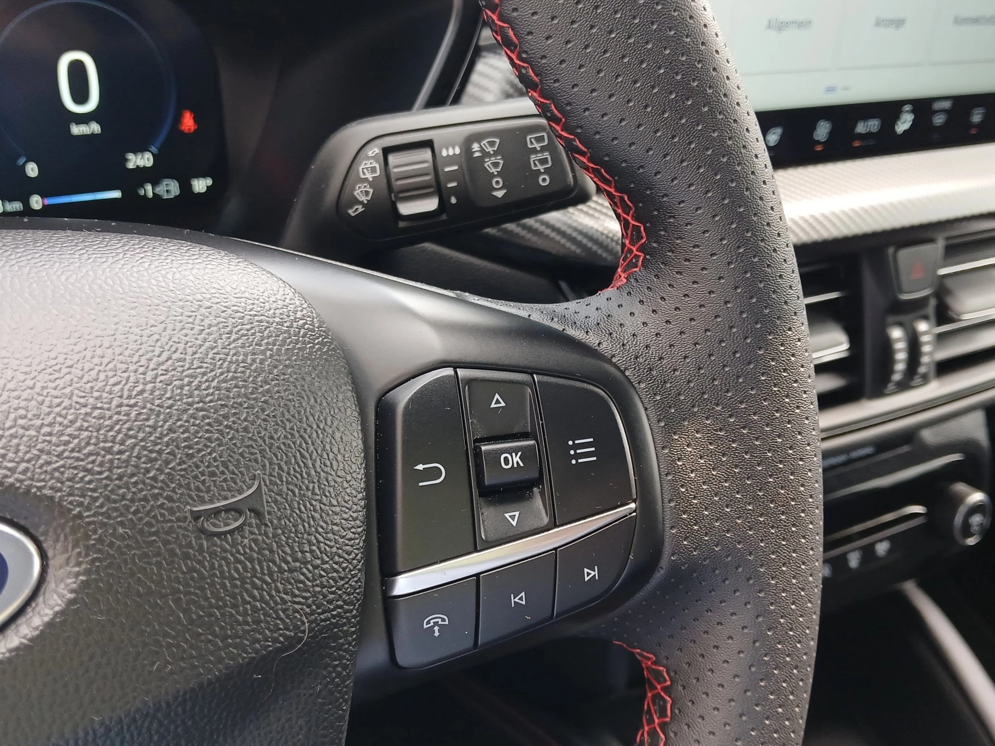 Ford Kuga ST-Line Aut.*KAM*LED-MATRIX*NAVI*GRA*WINTER-PKT.