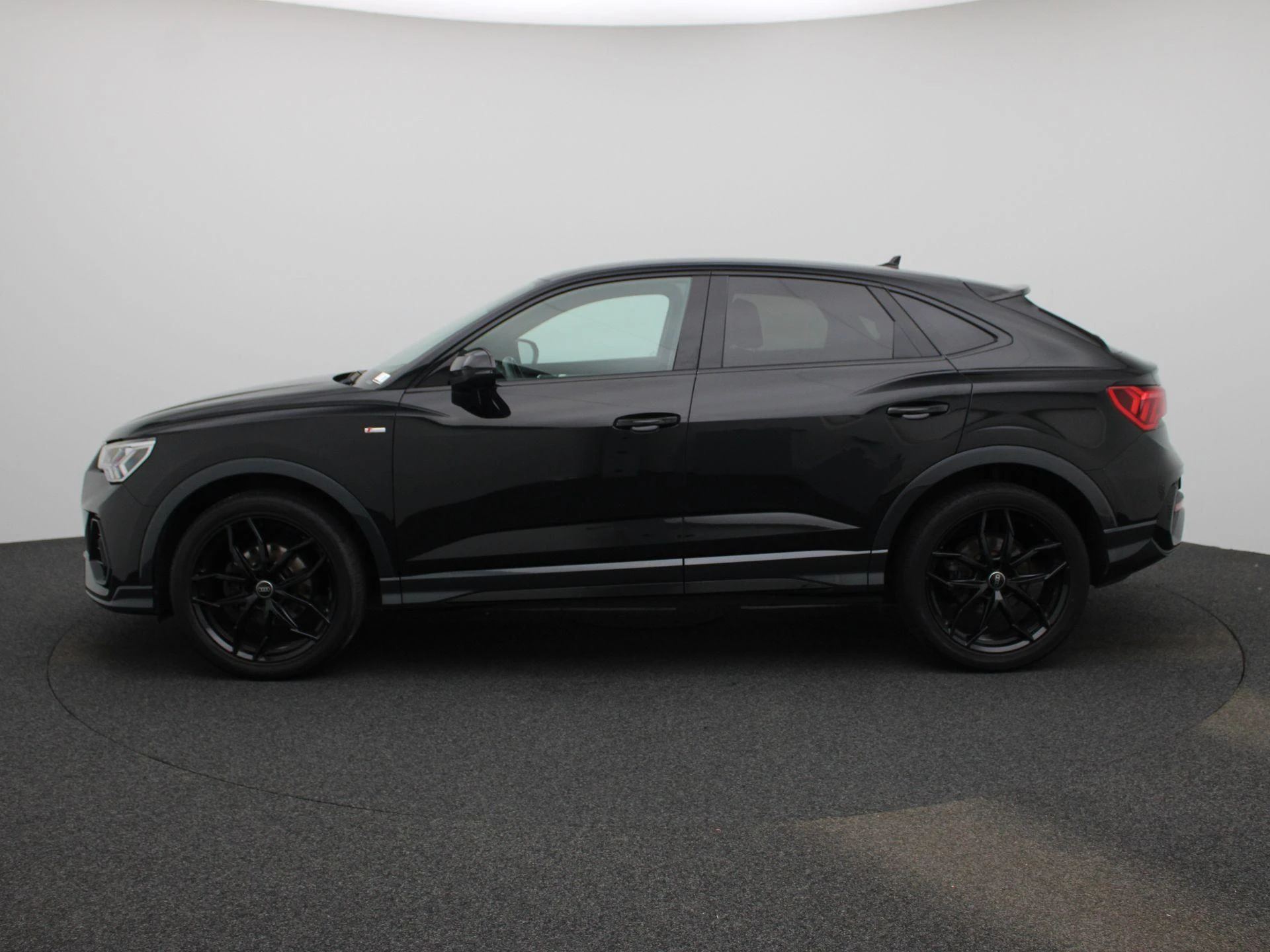 Audi-Q3-image-3