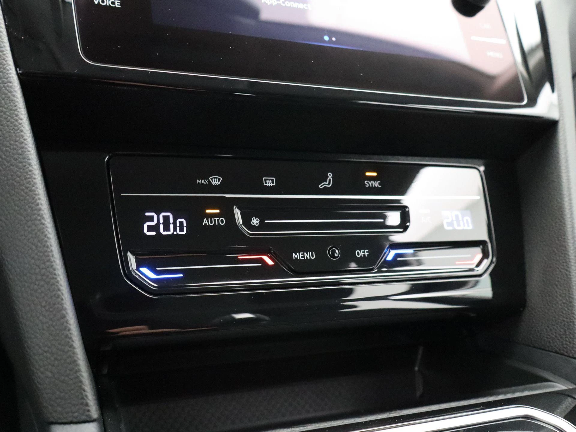 Volkswagen-Passat-image-20