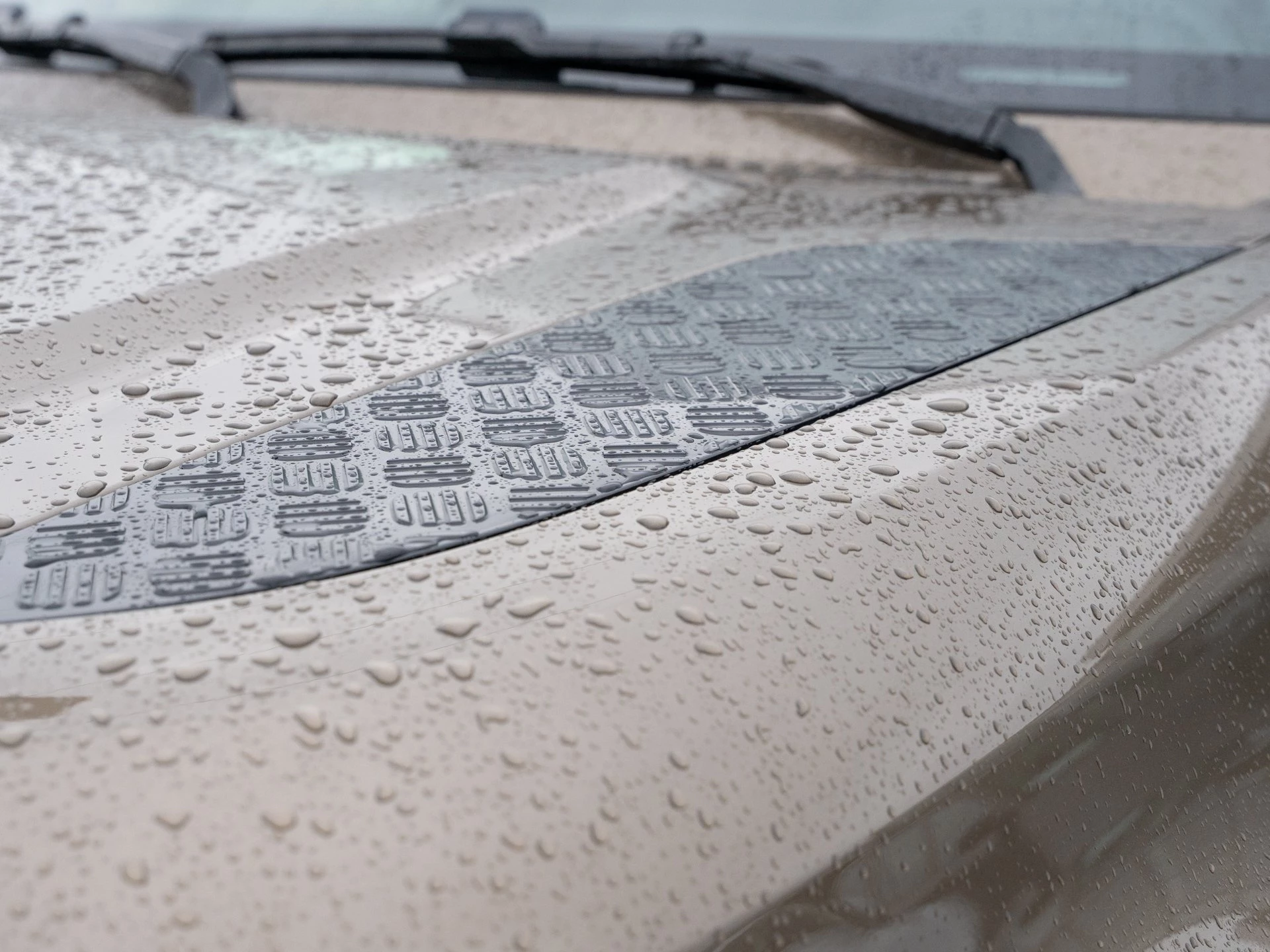 Land Rover-Defender-image-28