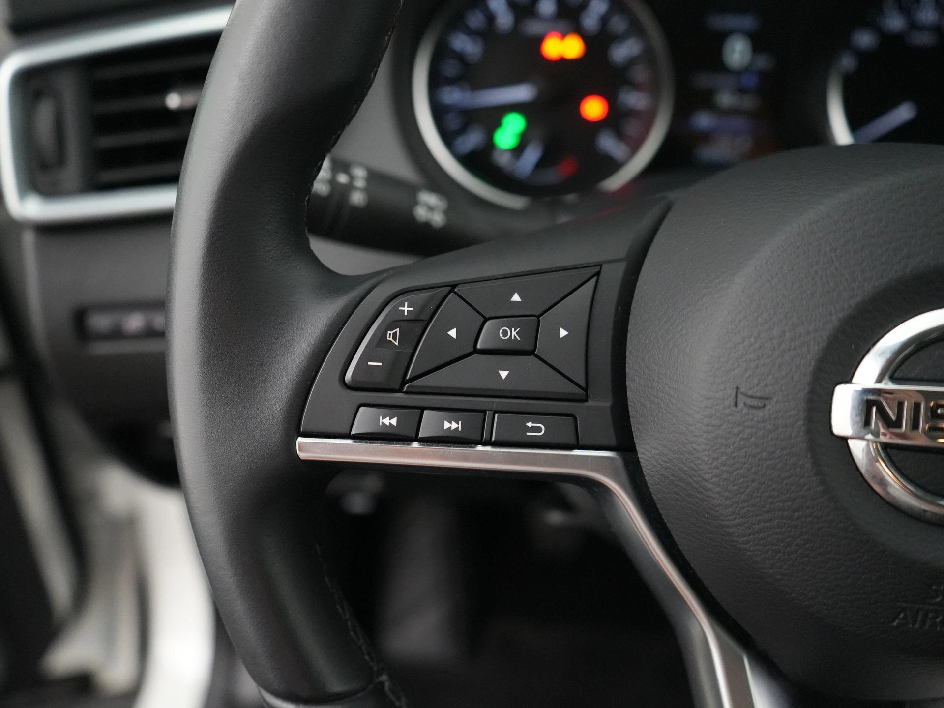 Nissan-QASHQAI-image-15