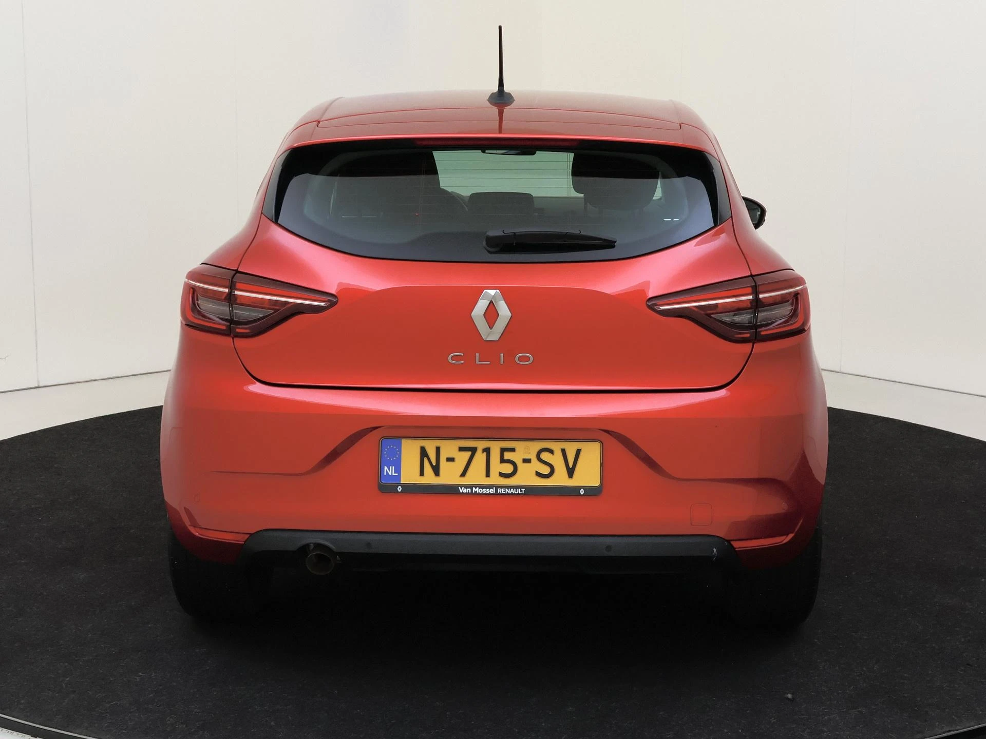Renault-Clio-image-6