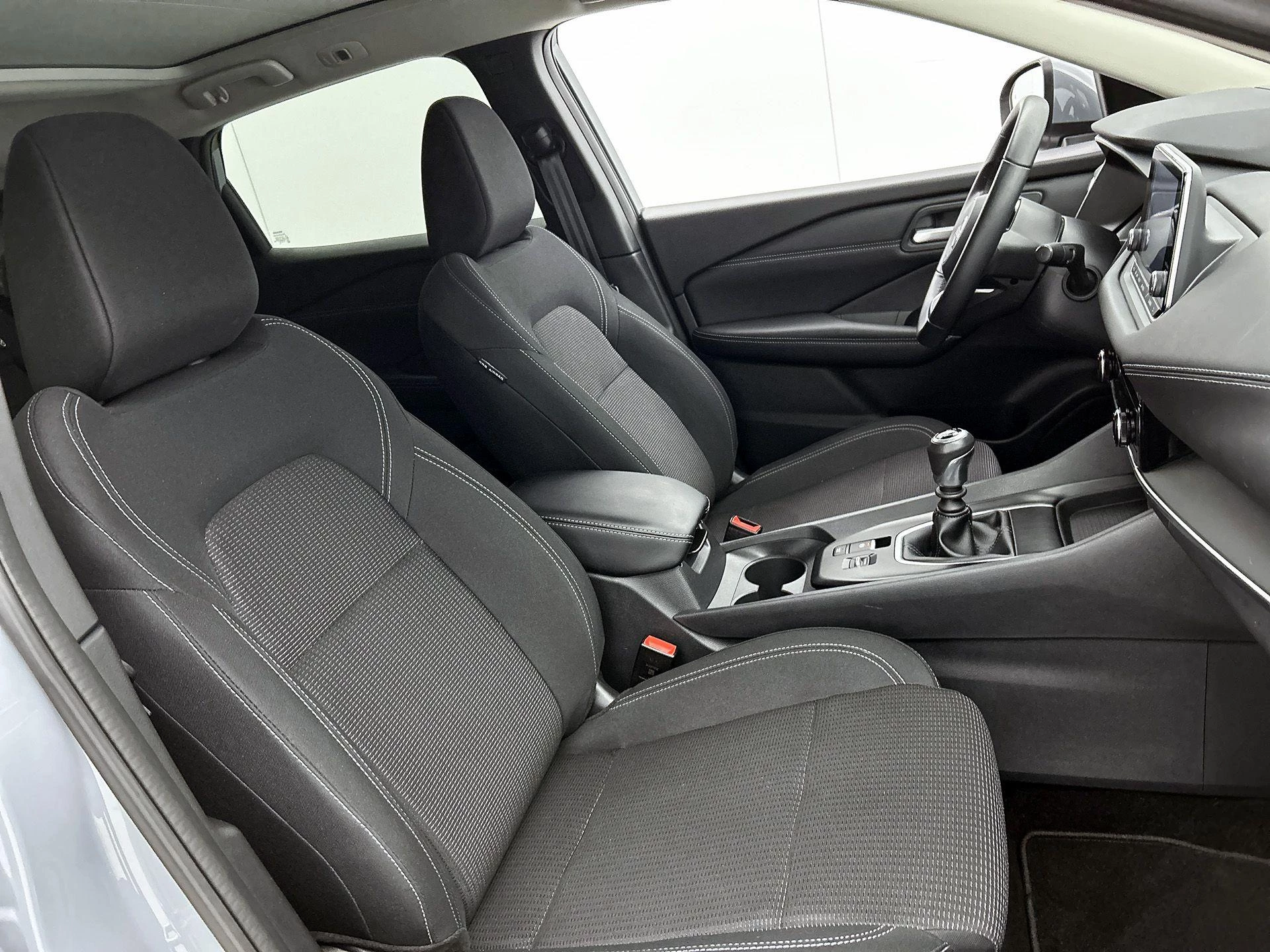 Nissan-QASHQAI-image-41