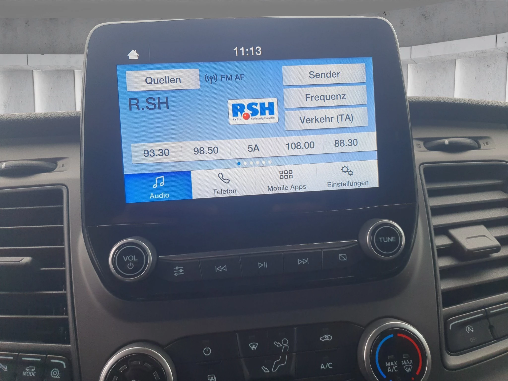 Ford-Transit-image-13