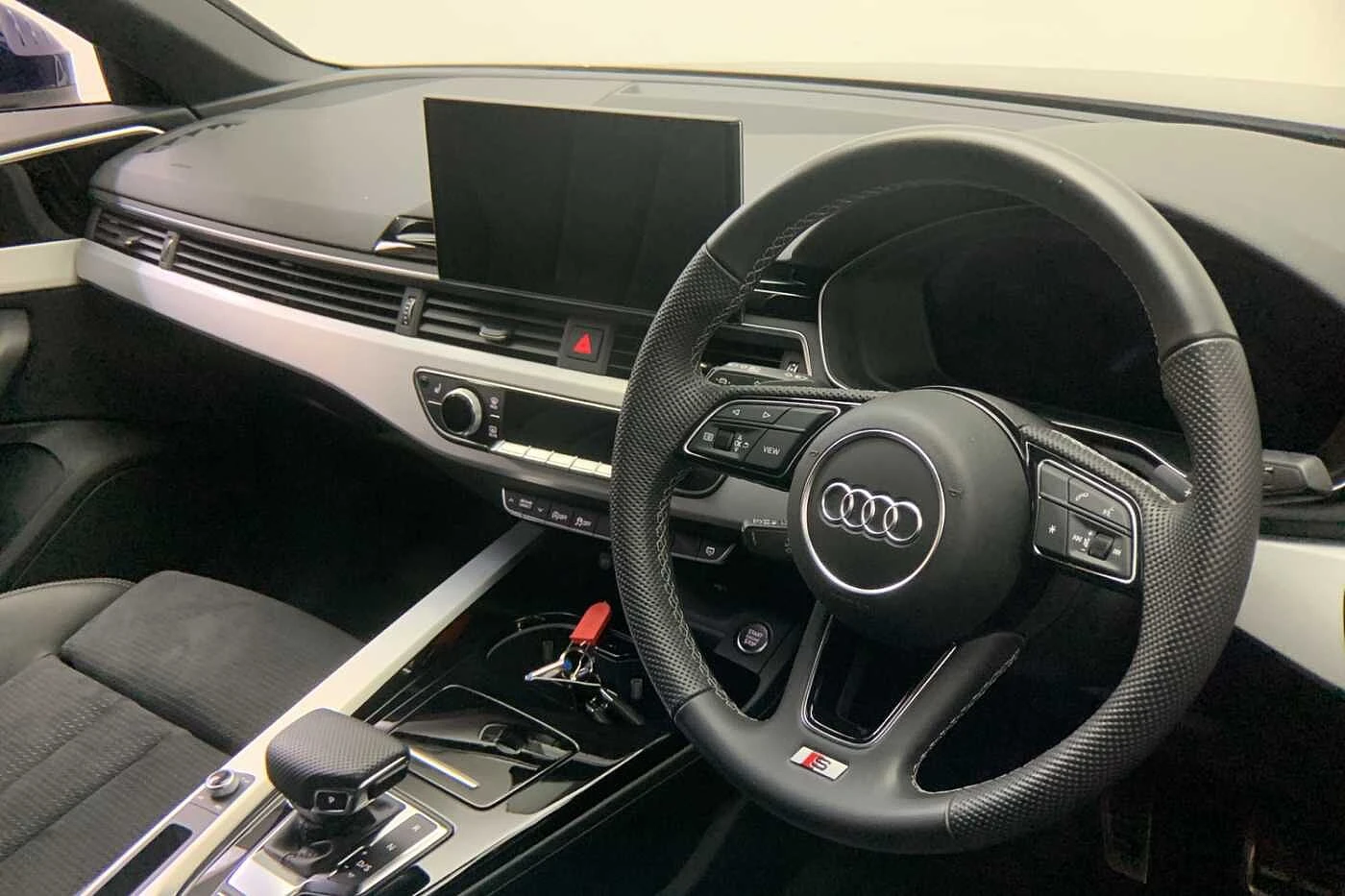 Audi-A4-image-5