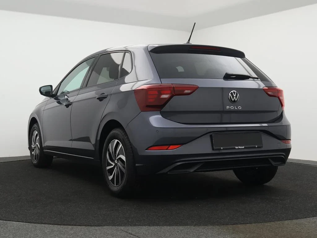 Volkswagen-Polo-image-24