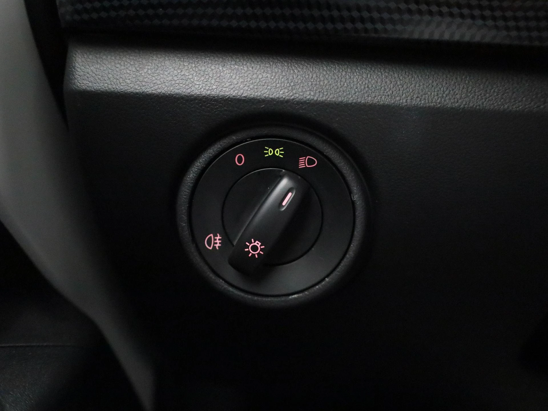 Volkswagen-up!-image-16
