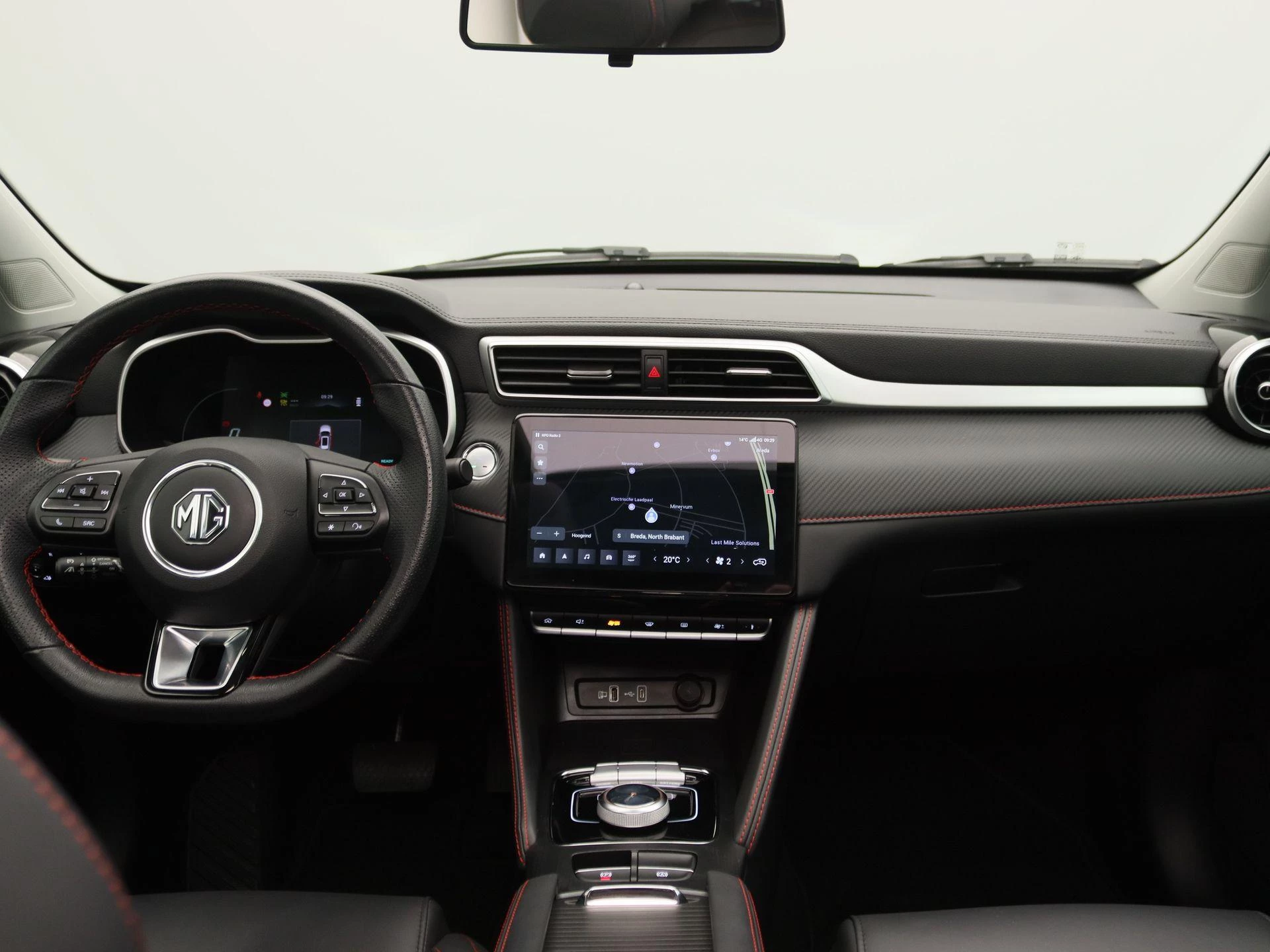 MG-ZS EV-image-11
