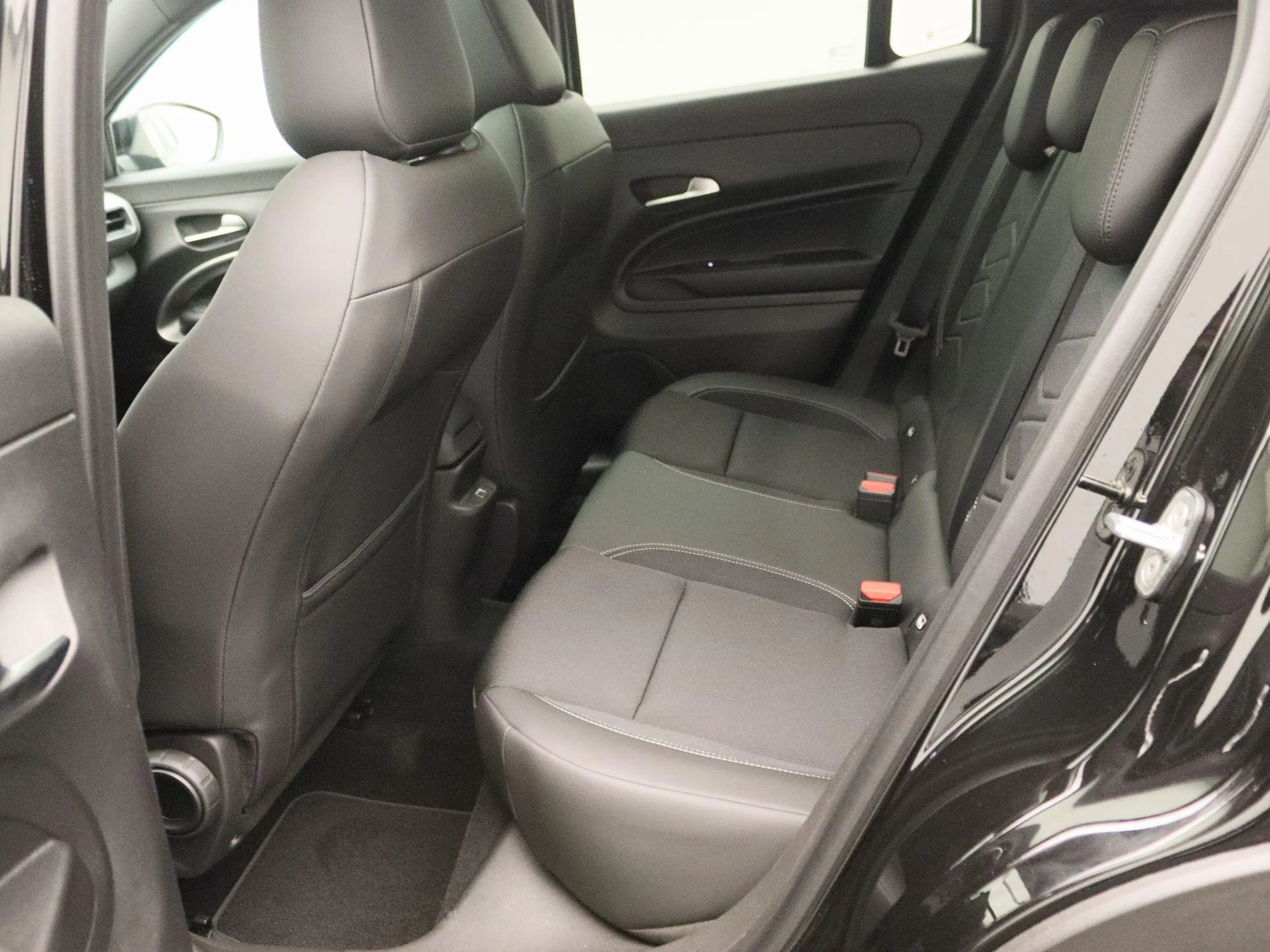 Jeep Avenger 1.2 e-Hybrid Summit
