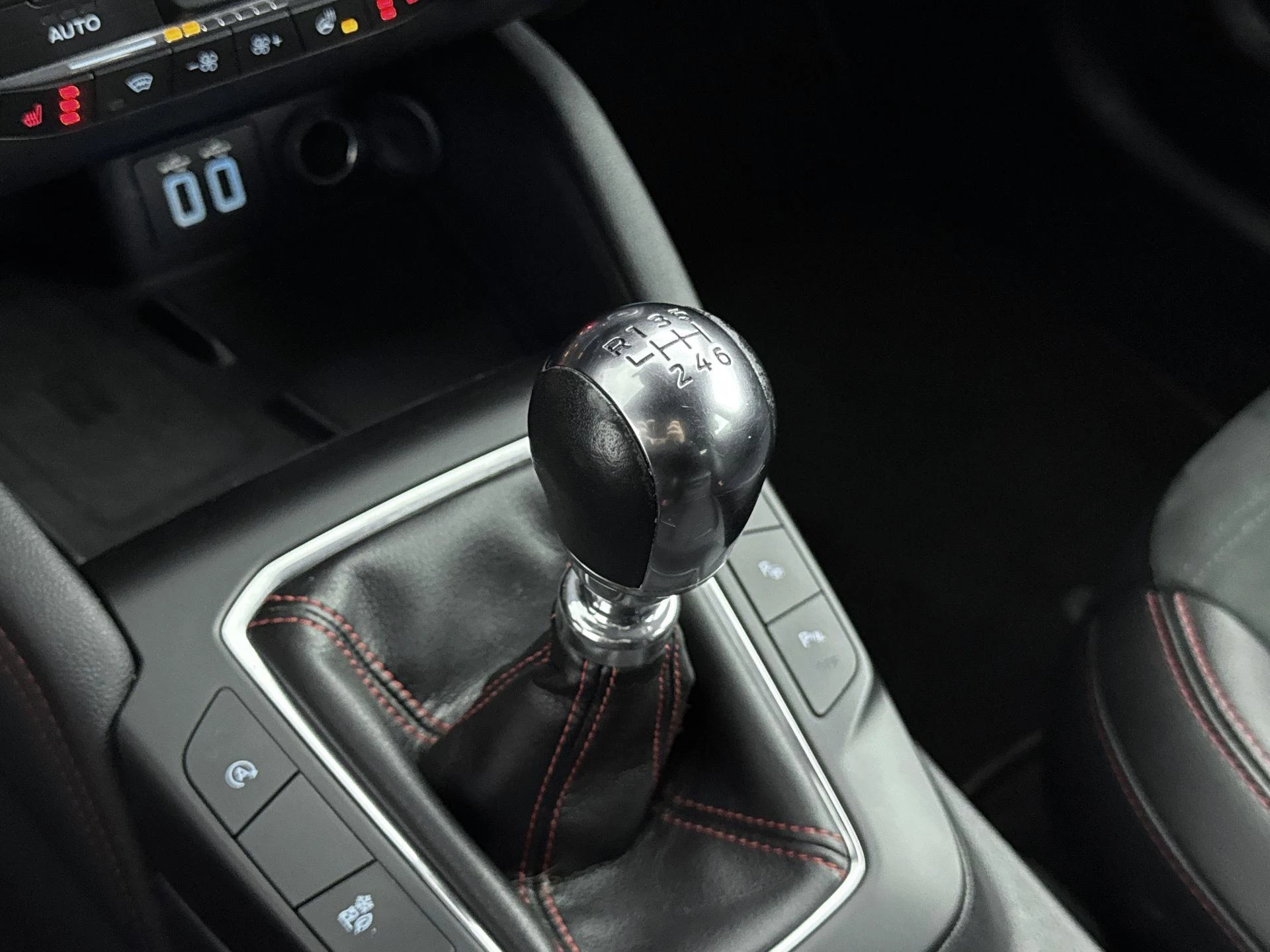 Ford-Kuga-image-22