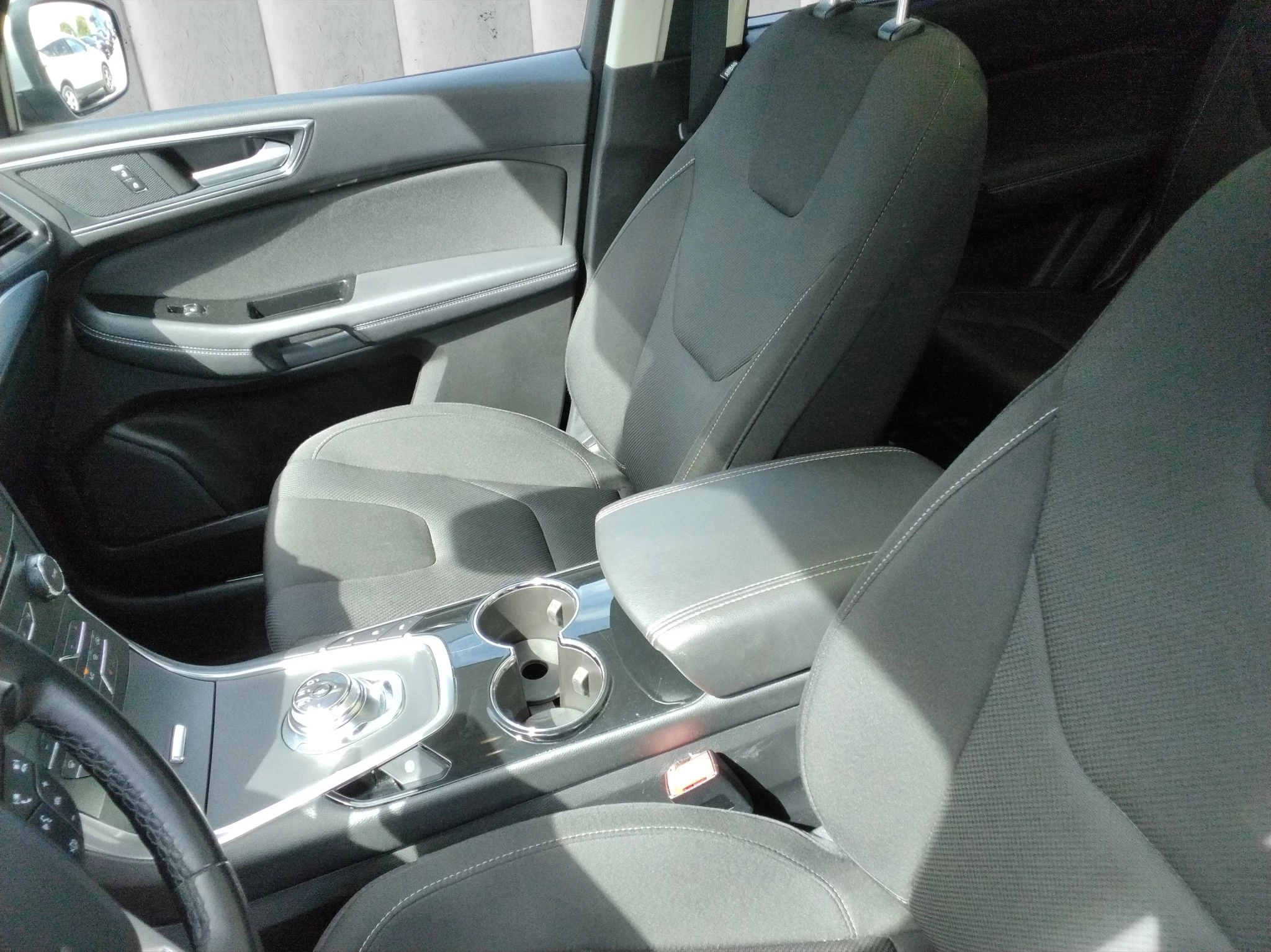 Ford S-Max Titanium 7-Sitzer