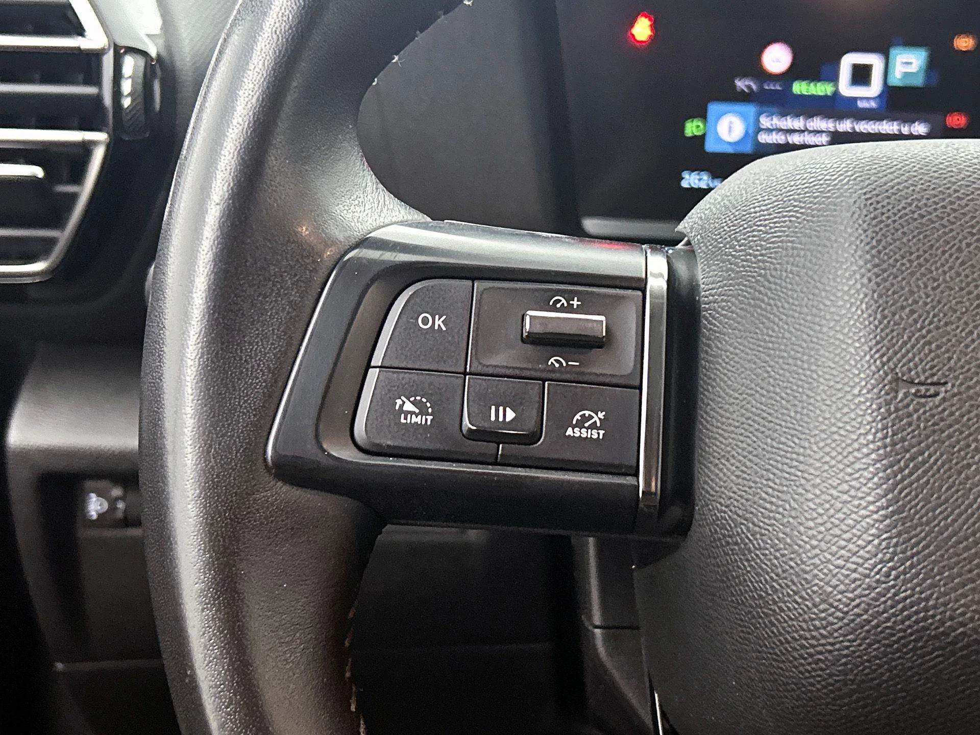 Citroën-ë-C4-image-5