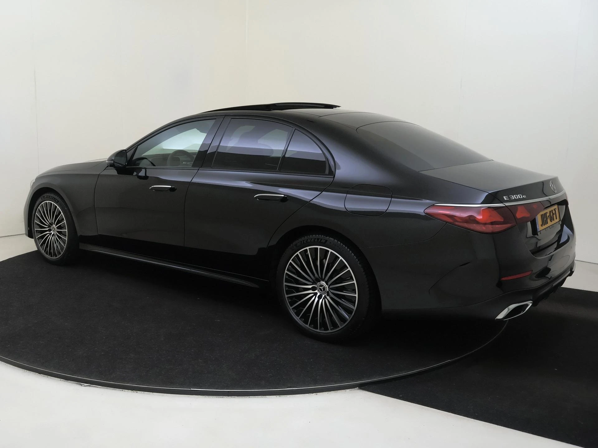 Mercedes-Benz E-Klasse 300 e Sport Edition