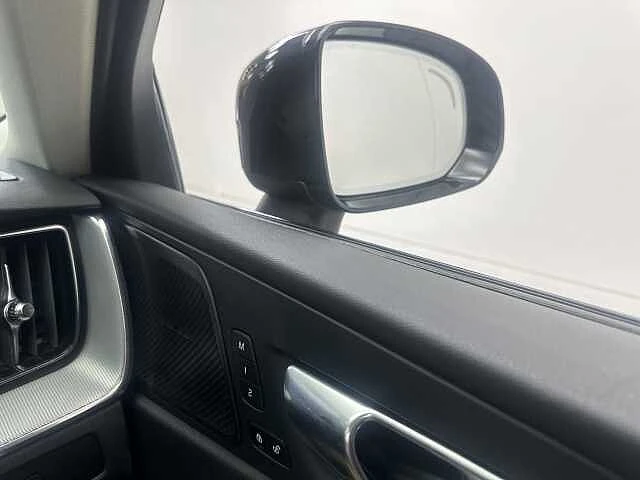 Volvo-XC60-image-21
